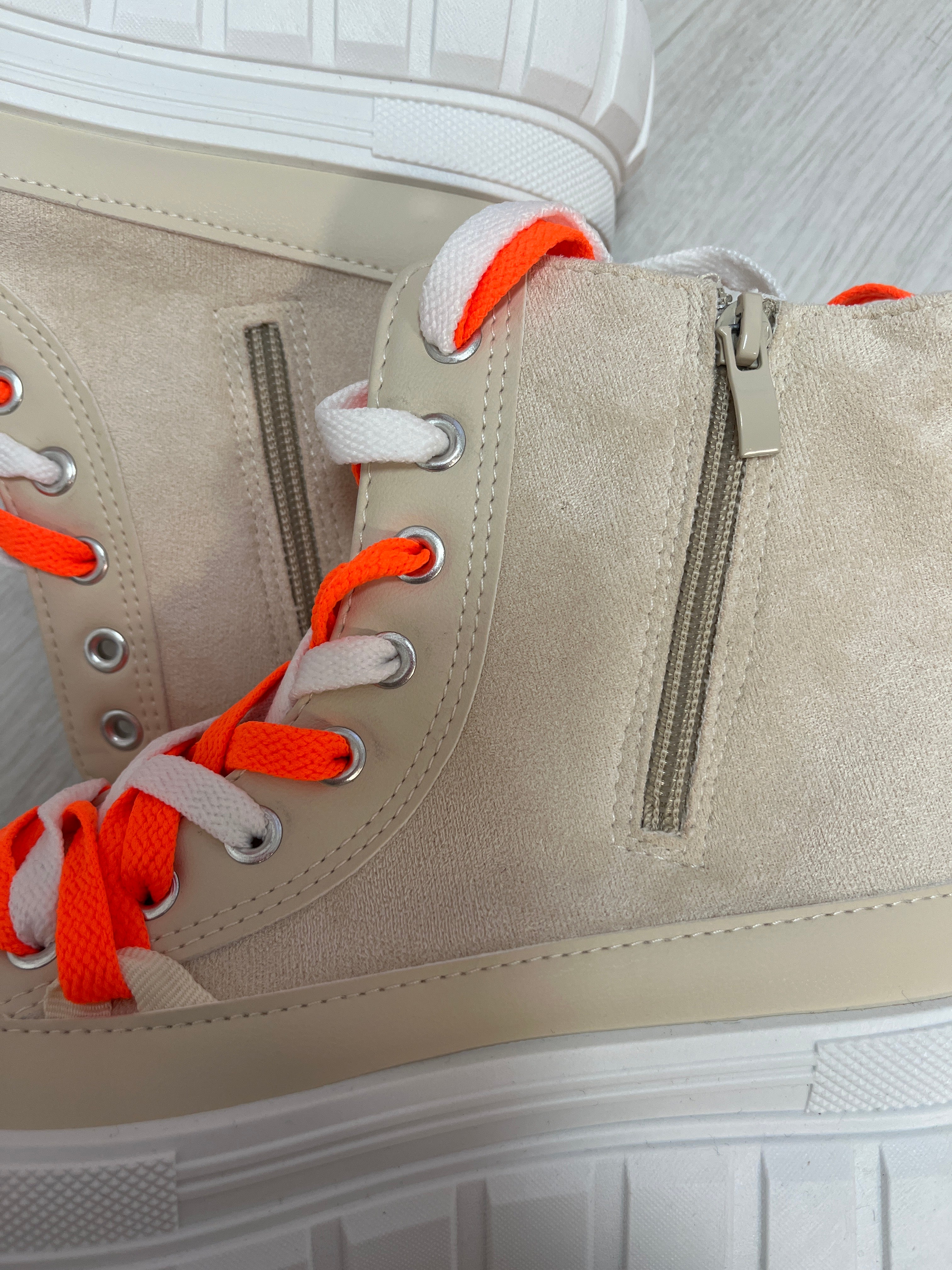 Zweite Wahl- Sneaker "Cava" hellbeige/neonorange - kein Umtausch