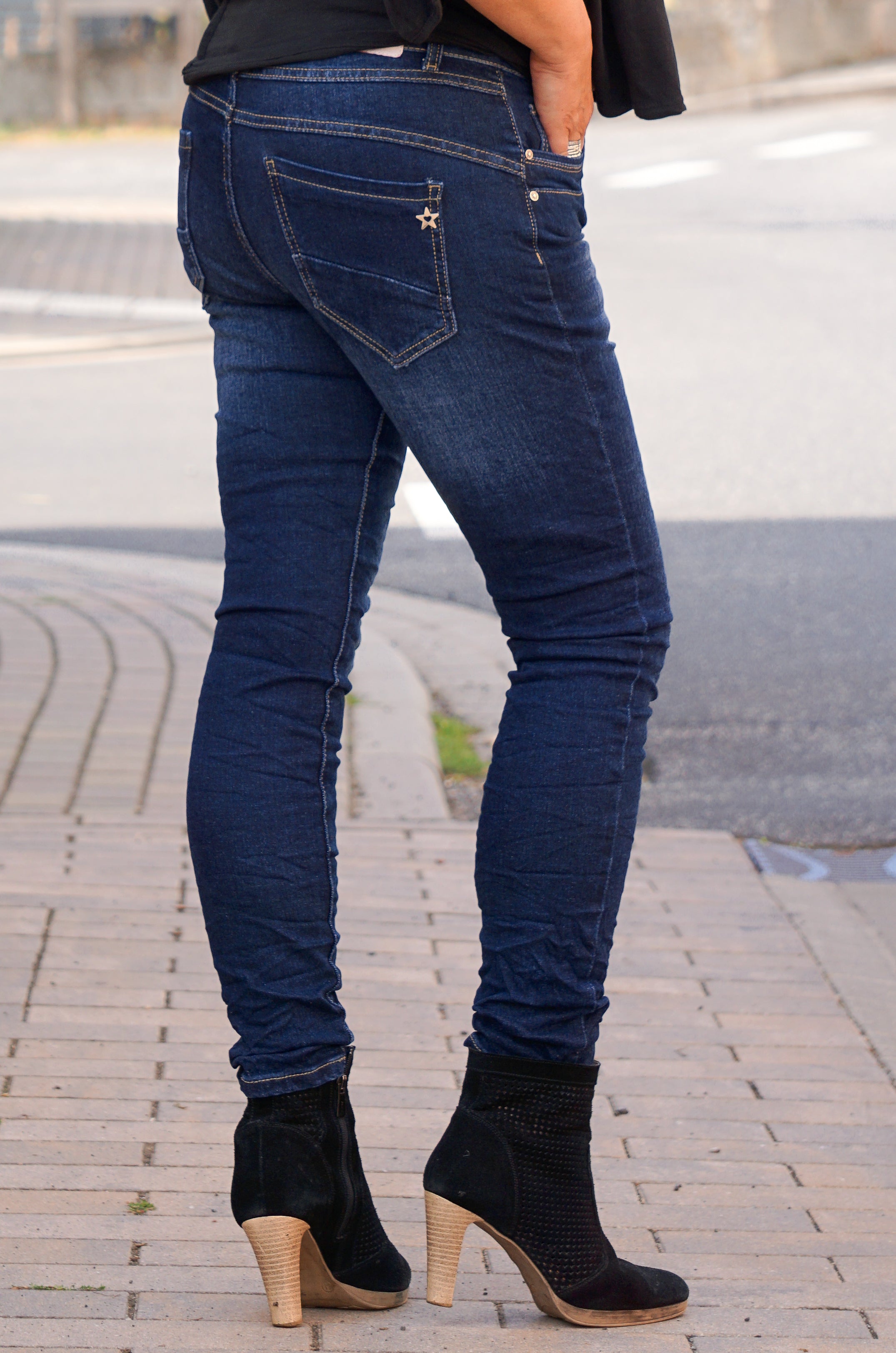 Jewelly Jeans