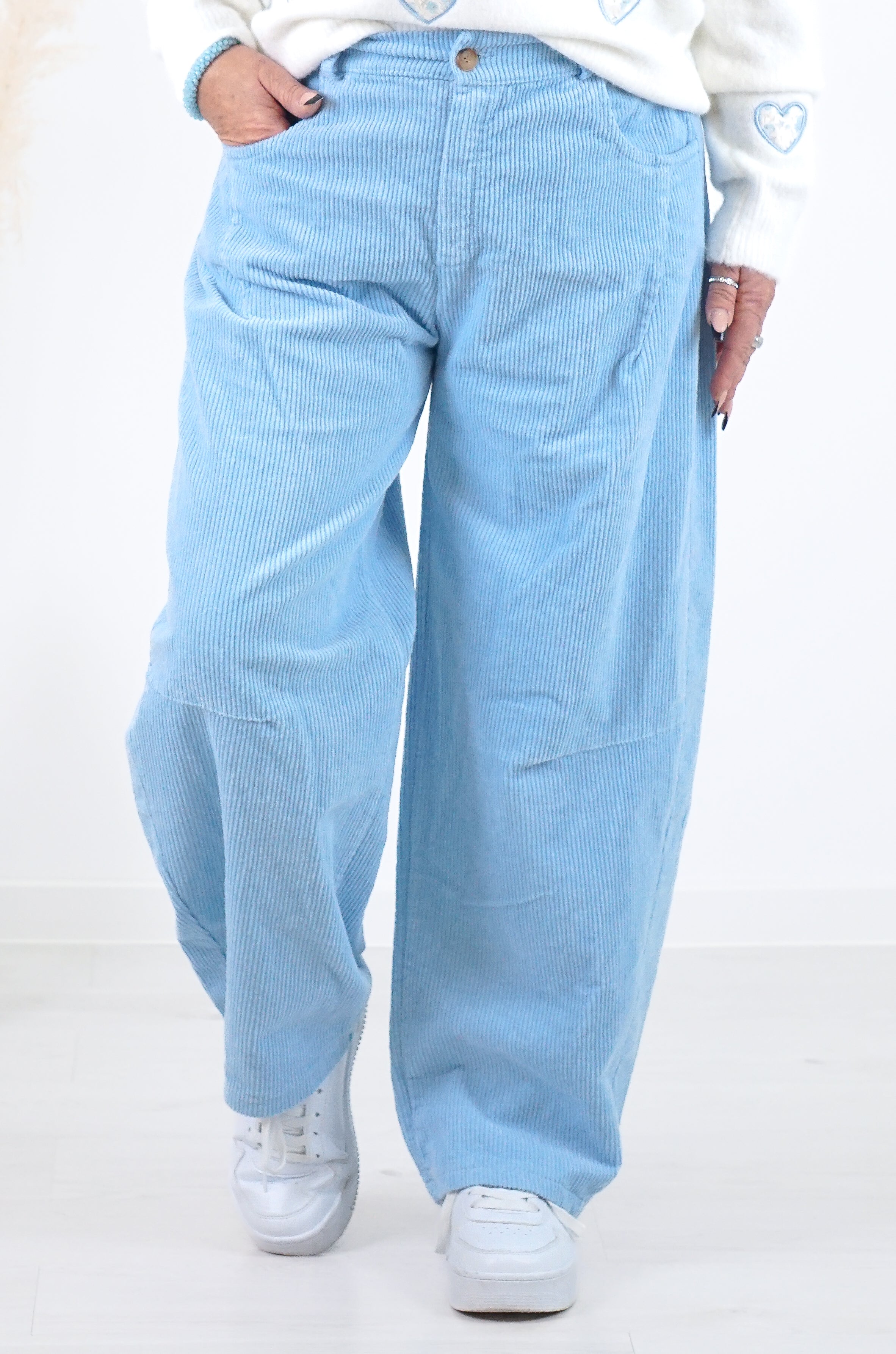 Cordhose im Ballonfit, hellblau