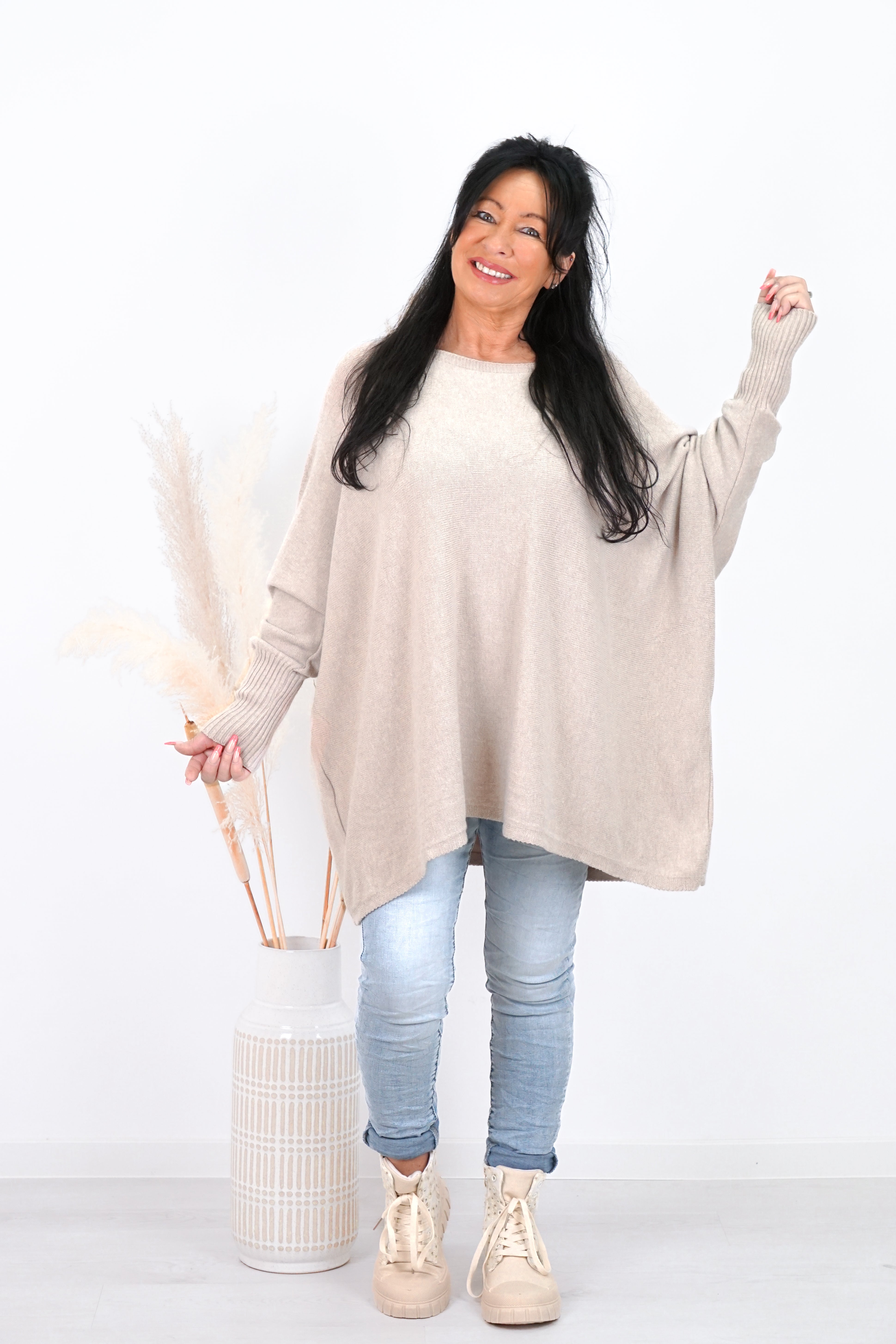 Weiter Feinstrickpulli "GOOD VIBES", beige