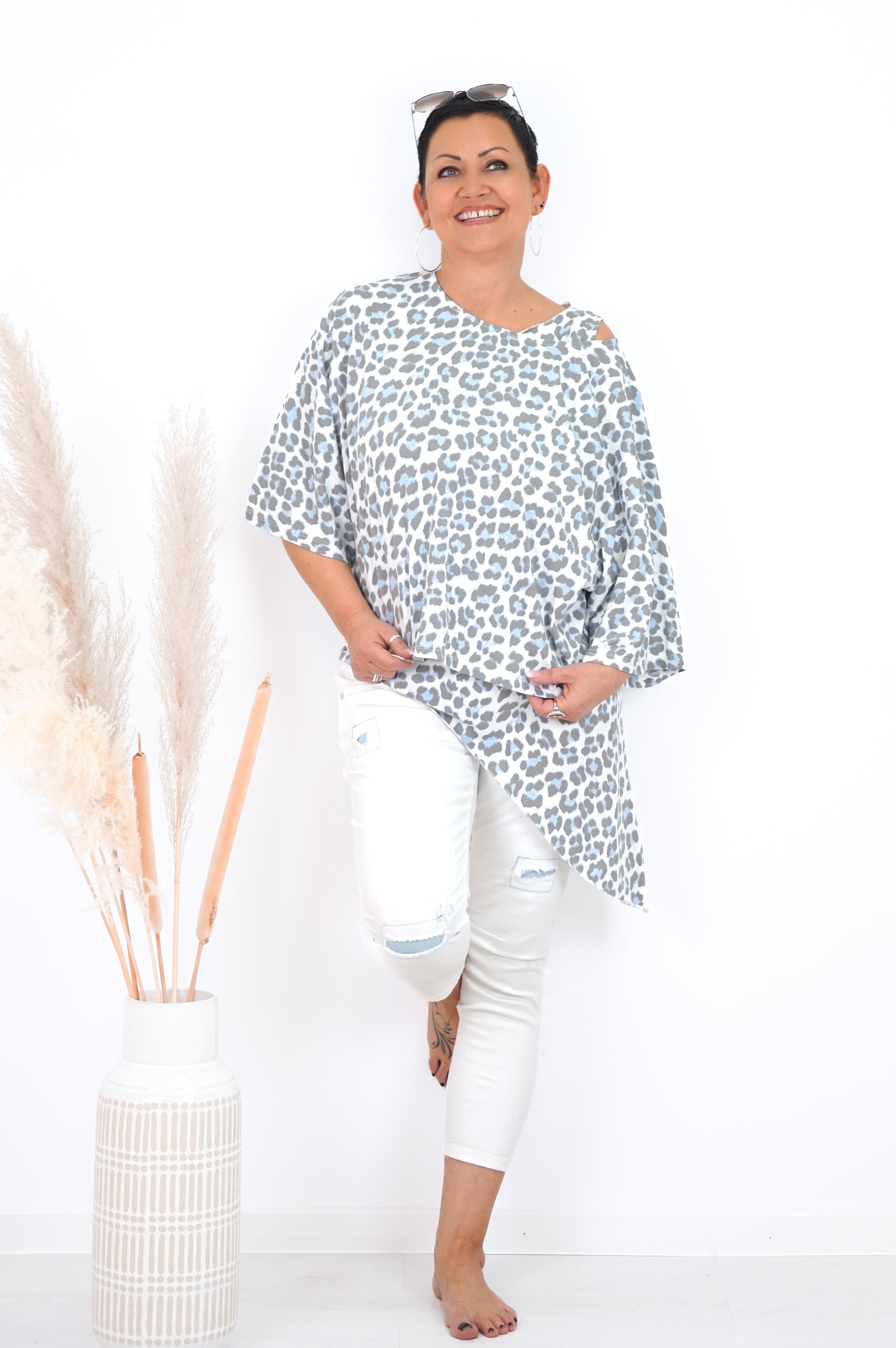 Asymmetrisches Top "Leo", hellblau