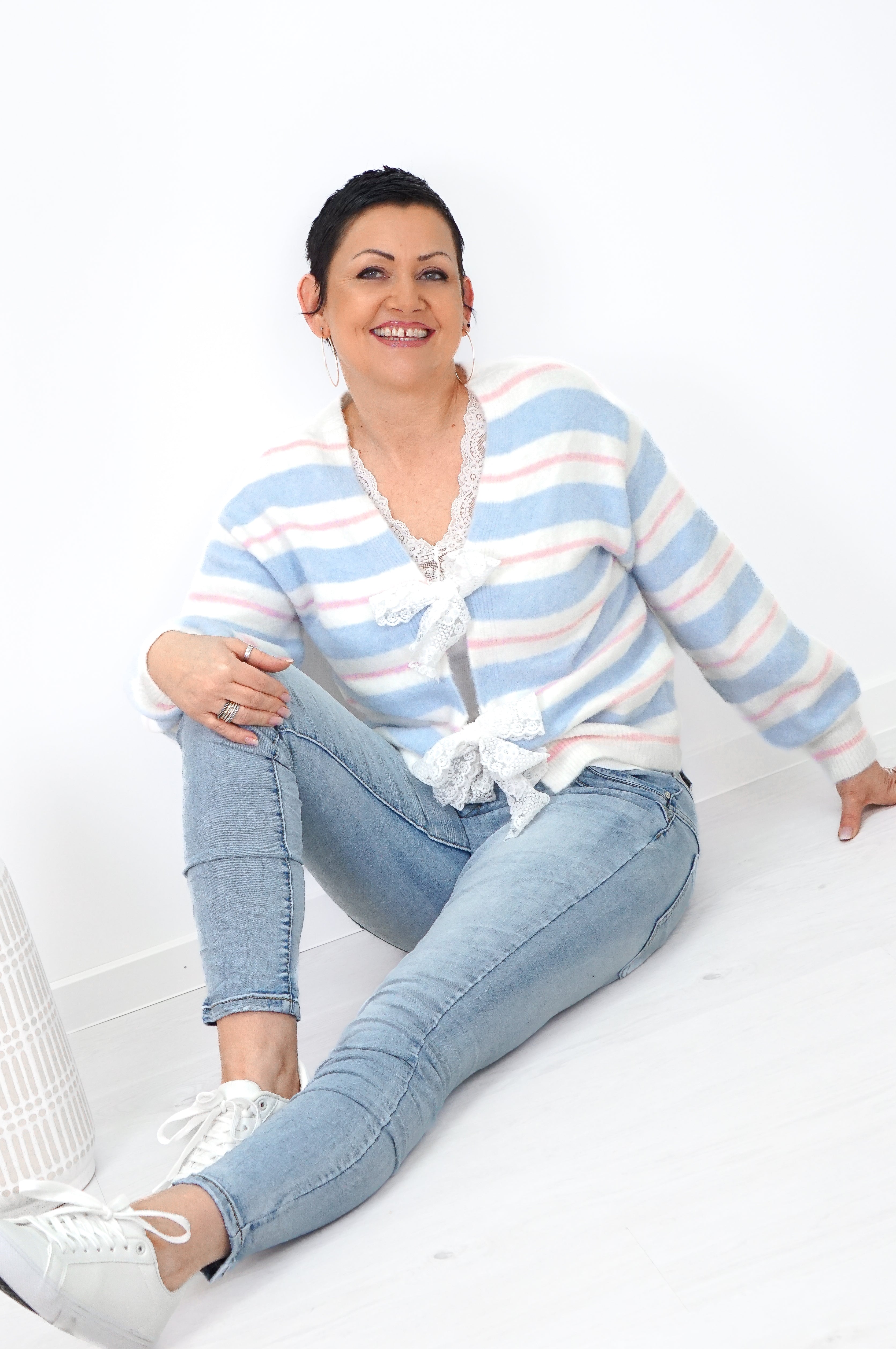 Strickjacke „romantic“, hellblau