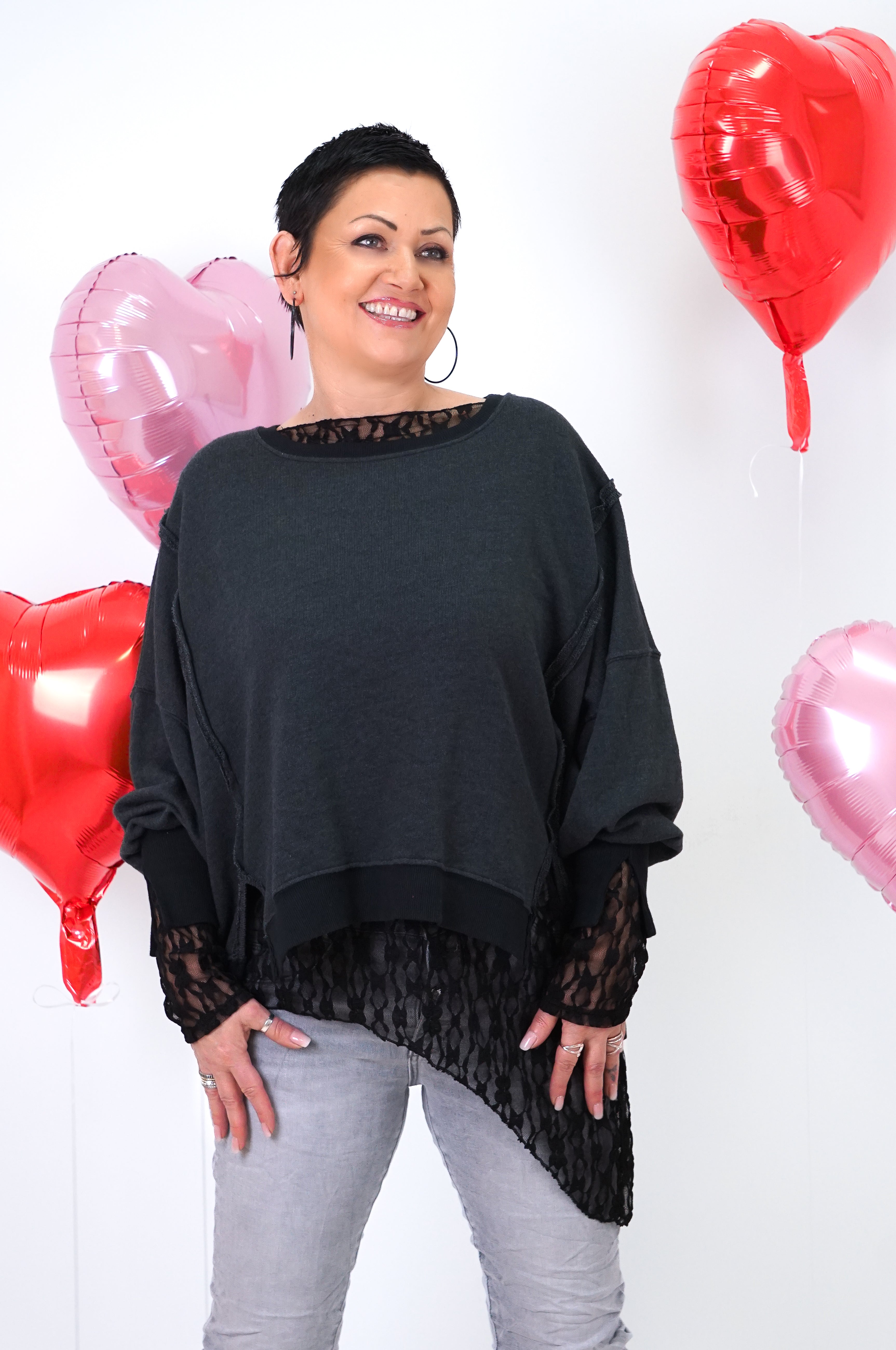 Schräges Spitzenshirt, schwarz