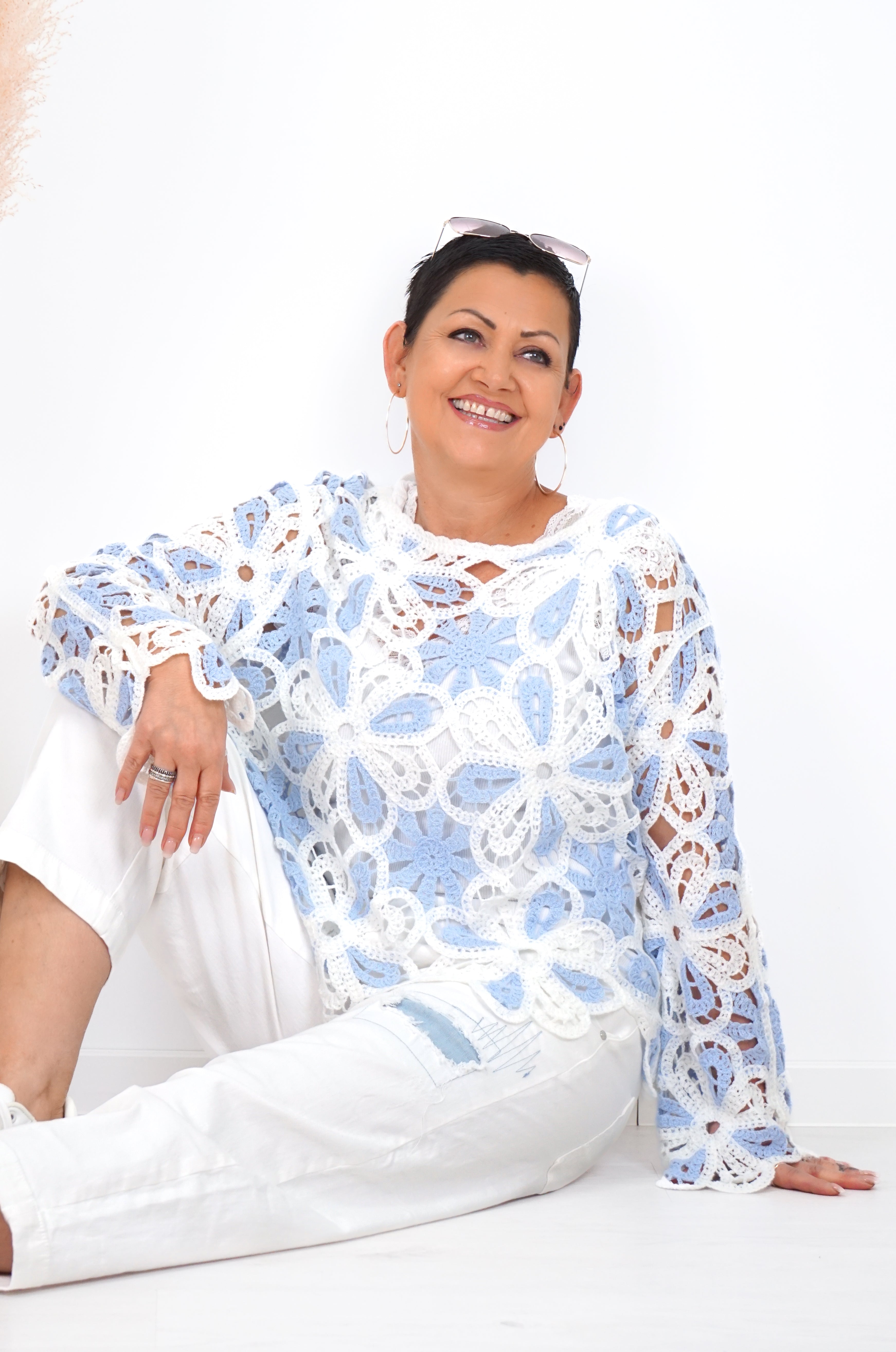 Leichtes Häkelshirt "flower", hellblau