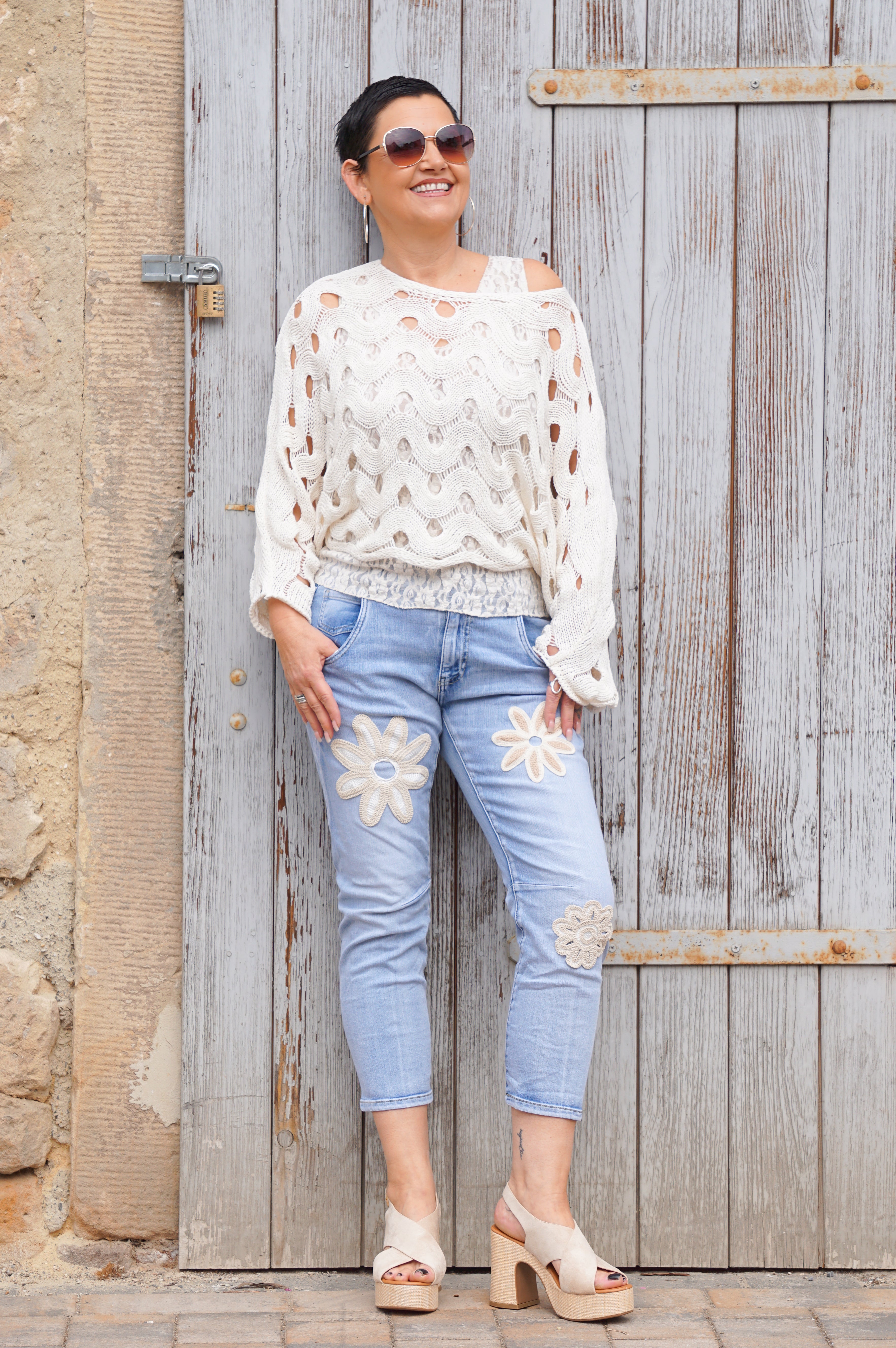 Sexy Woman Jeans mit Häkelblumen