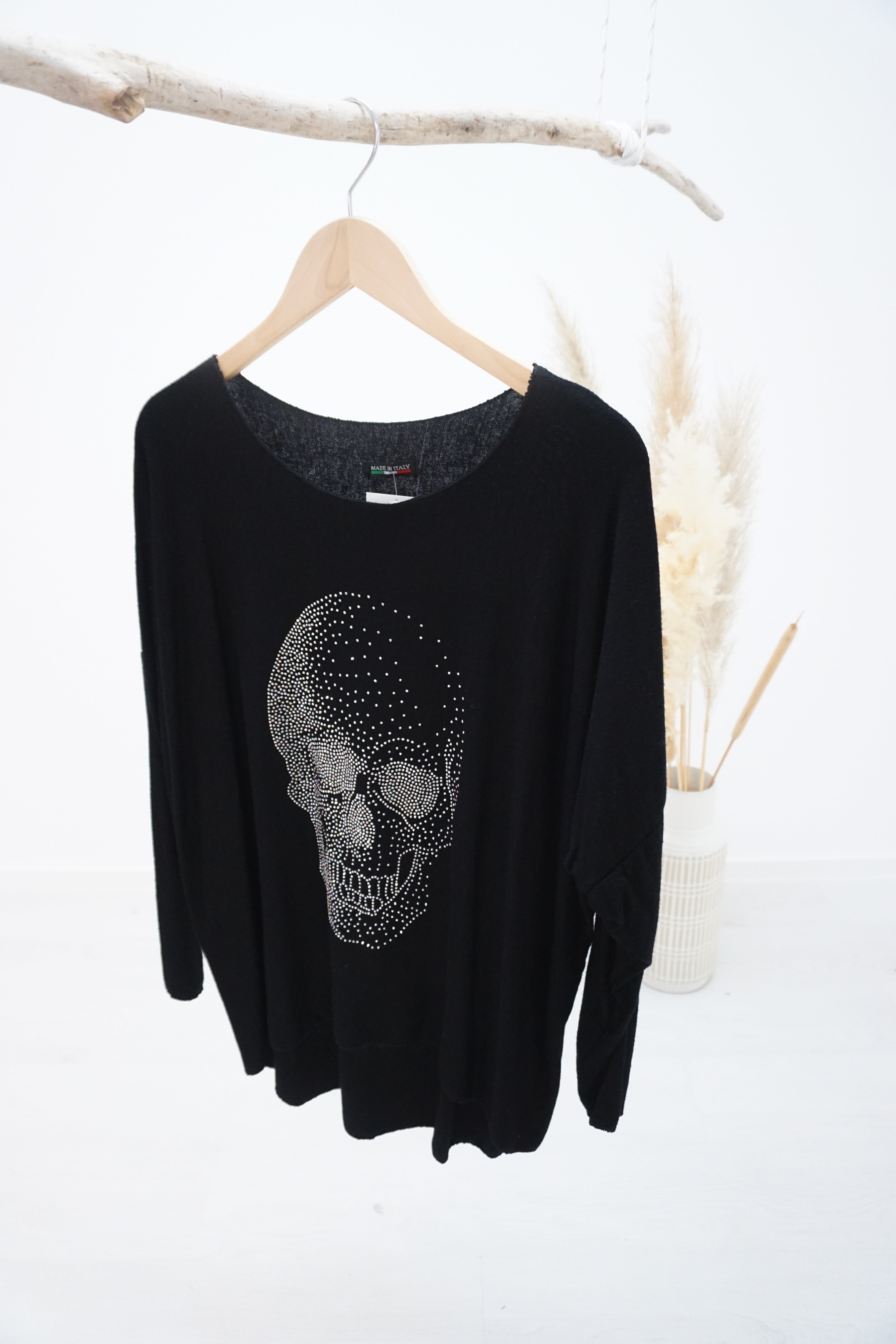 Zweite Wahl - Feinstrickpulli "Totenkopf" in schwarz - Vom Umtausch ausgeschlossen