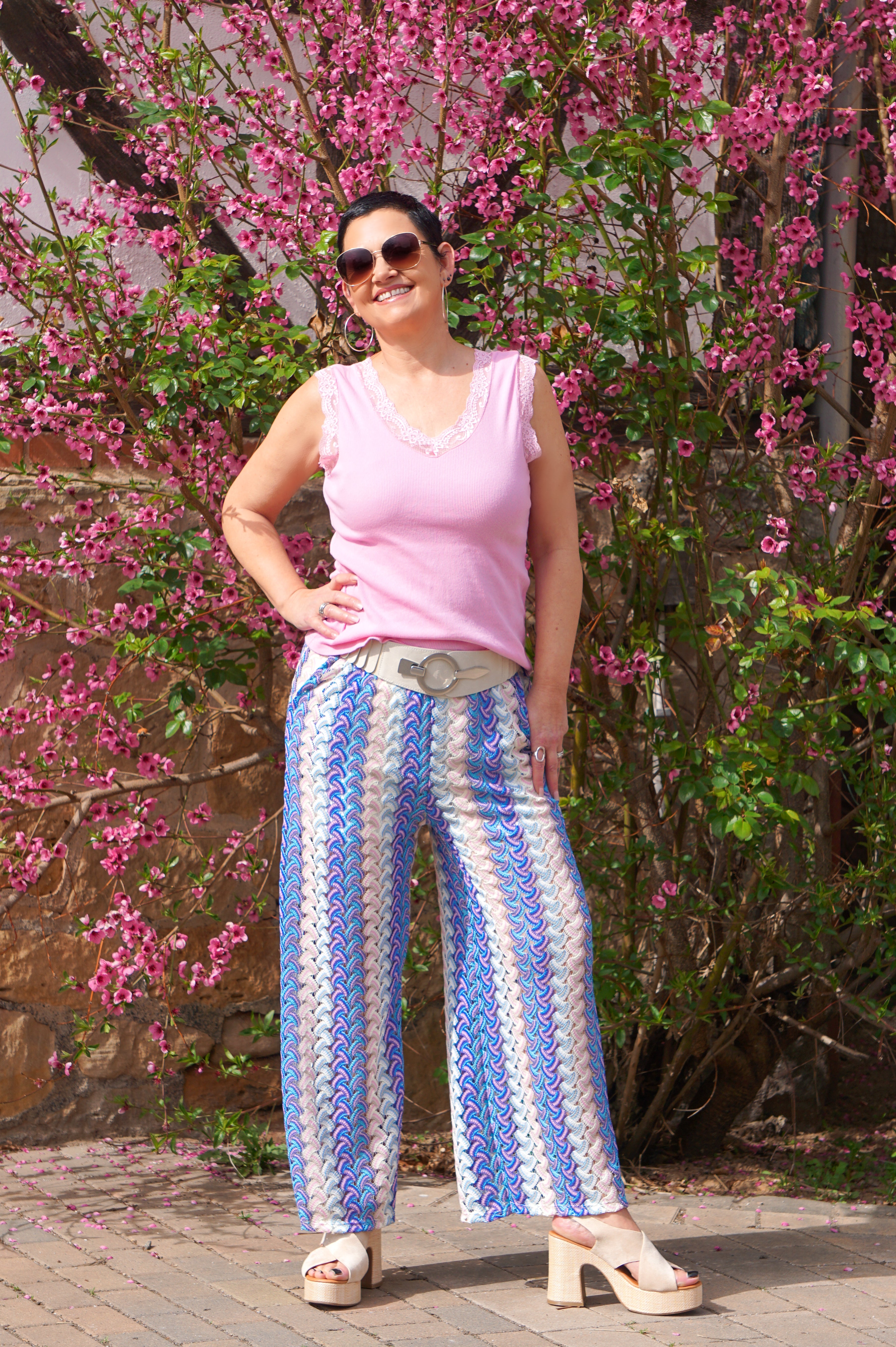 Bunte Häkelhose, blau