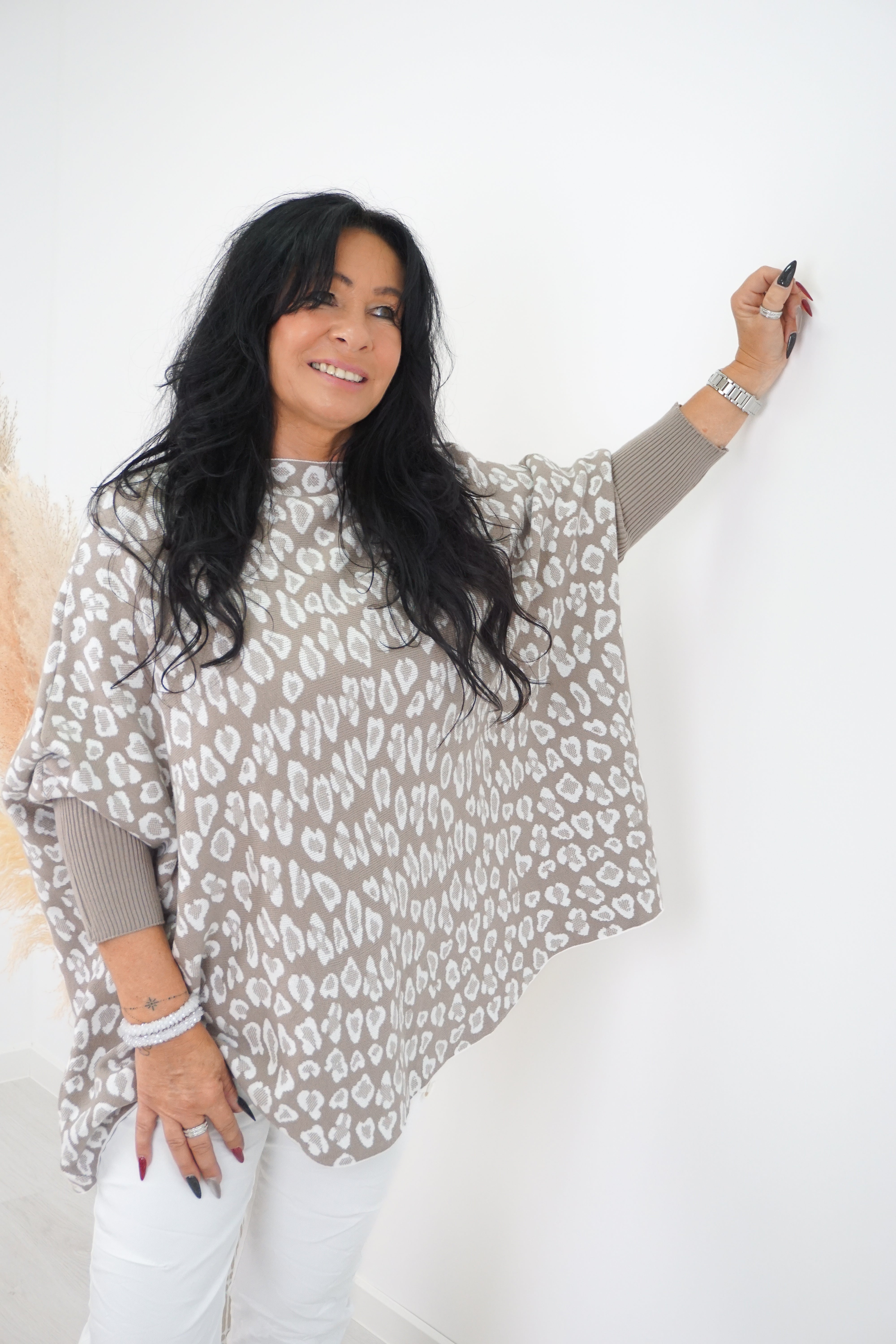 Weiter Feinstrickpulli "Leo", beige/off white
