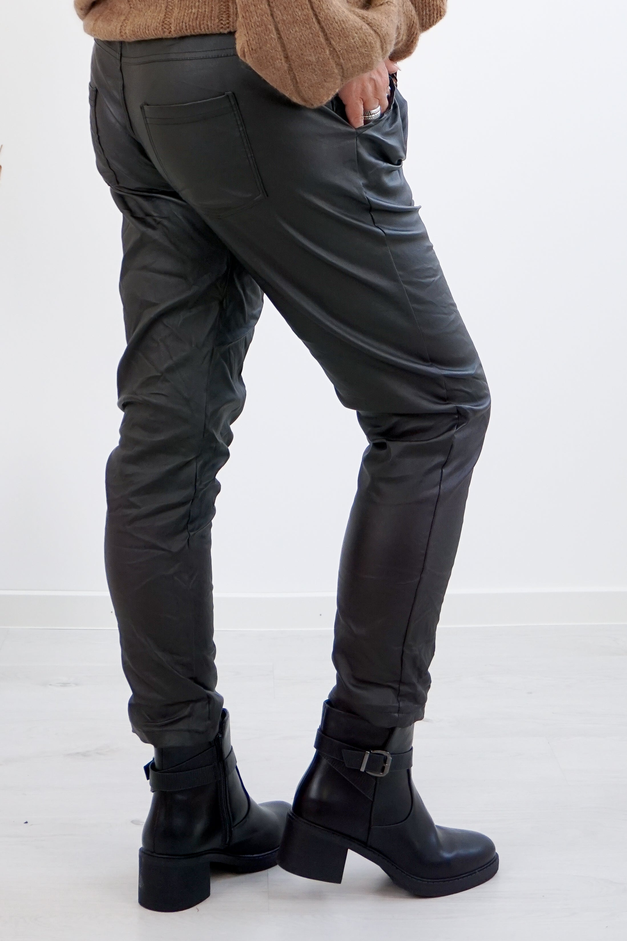 Lederimitat Jogpant „Leo“, schwarz