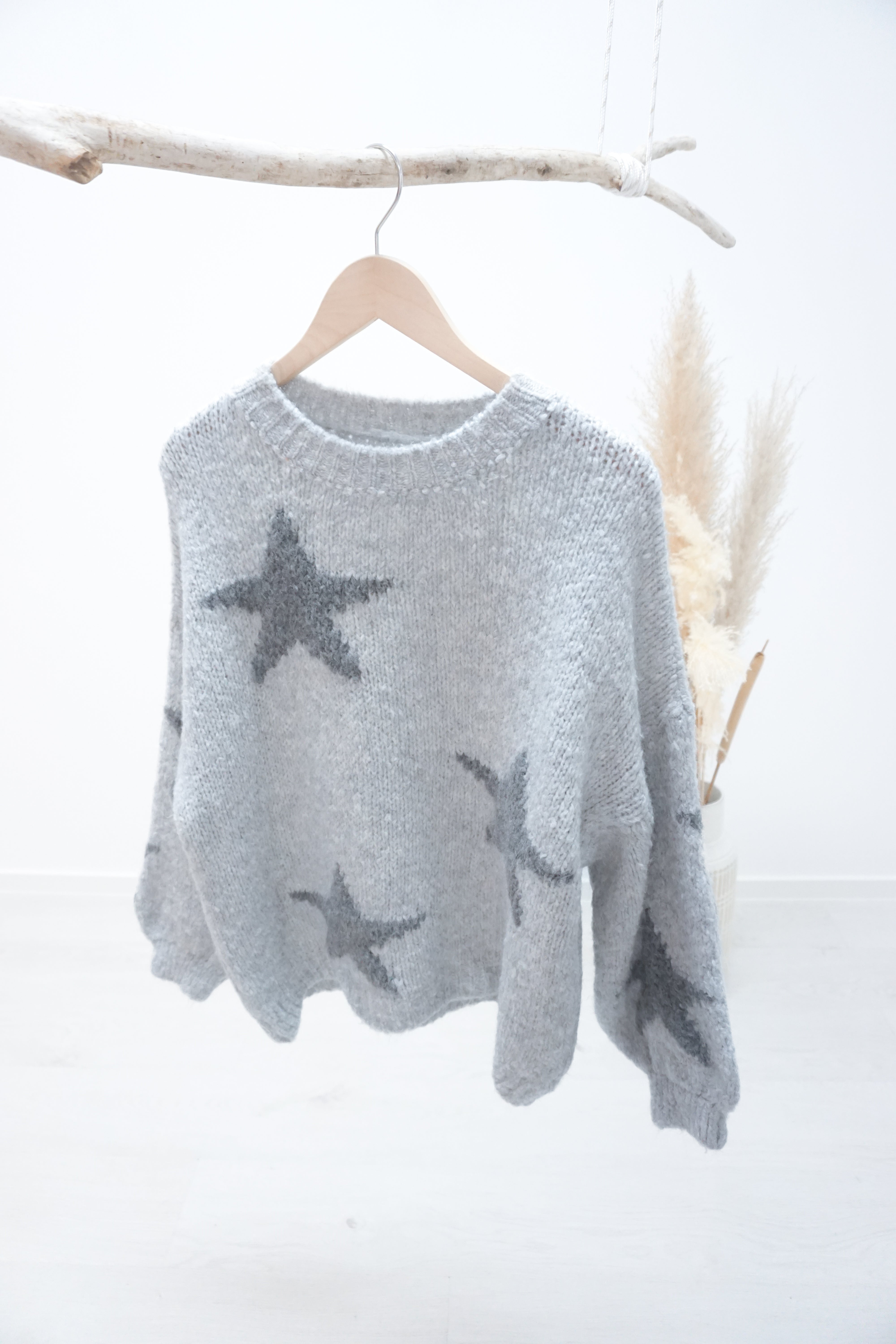 Strickpulli mit Sternen