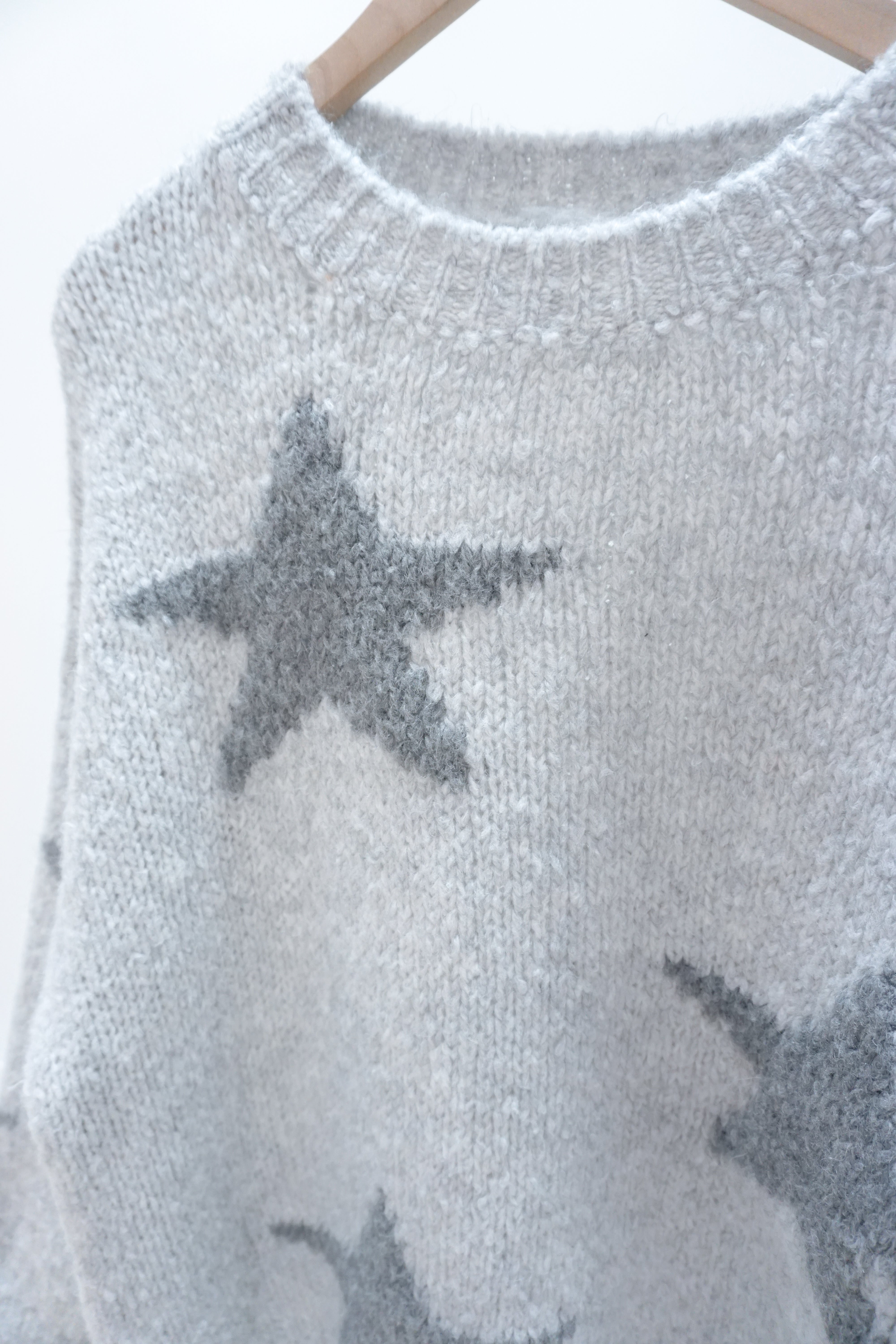 Strickpulli mit Sternen