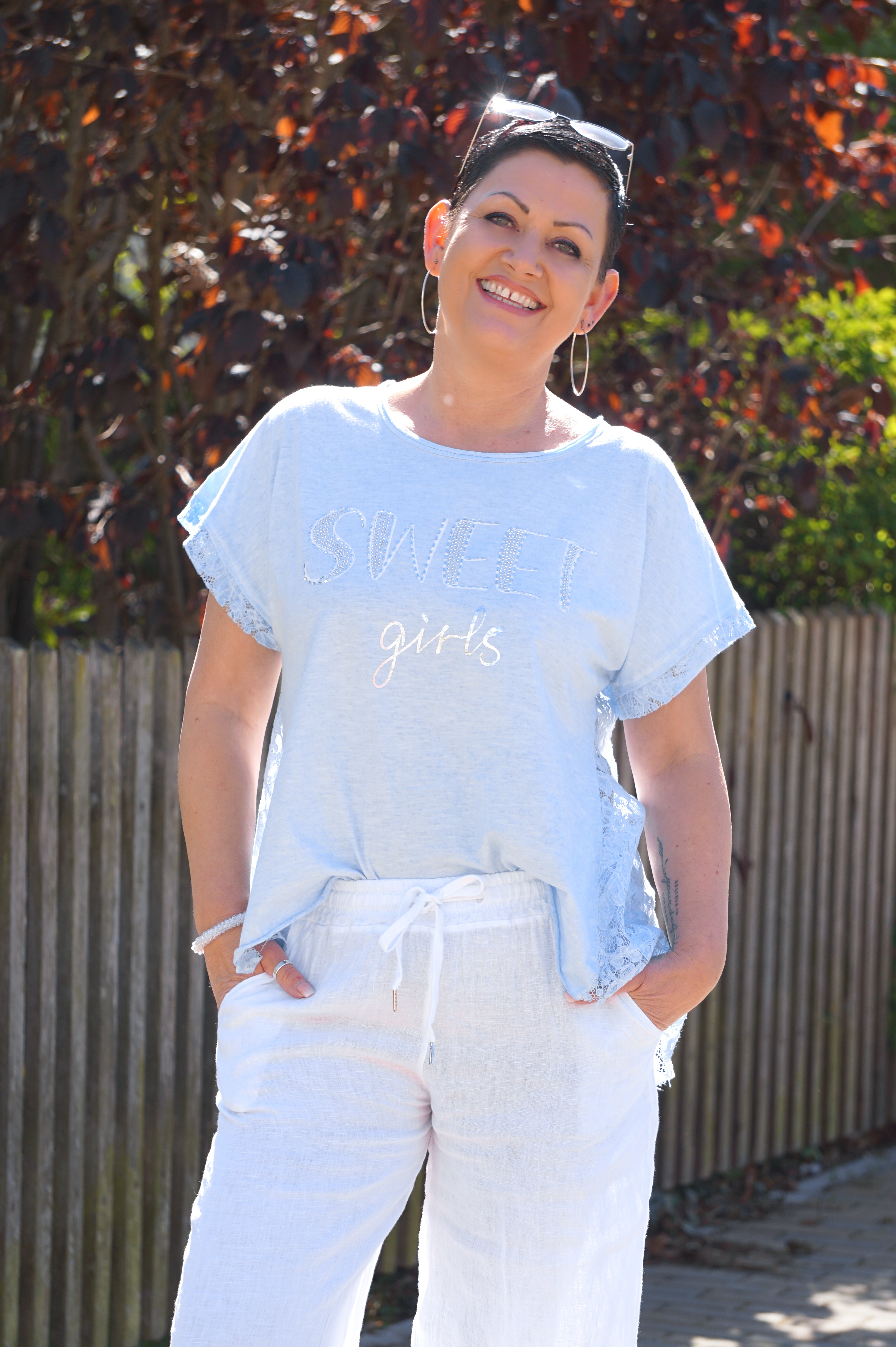 T-Shirt "Sweet Girls", hellblau