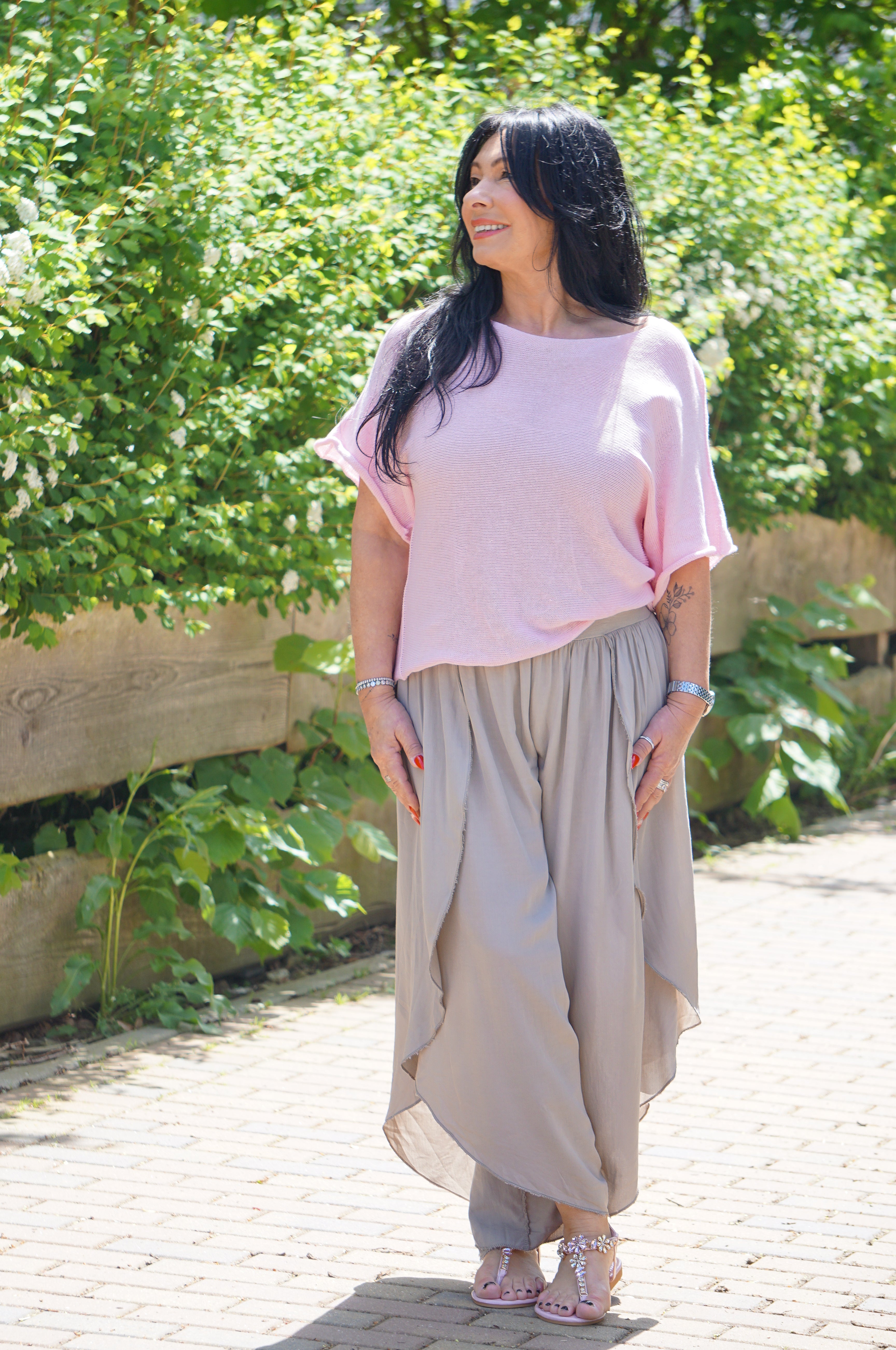Verspielte Sommerhose, Taupe