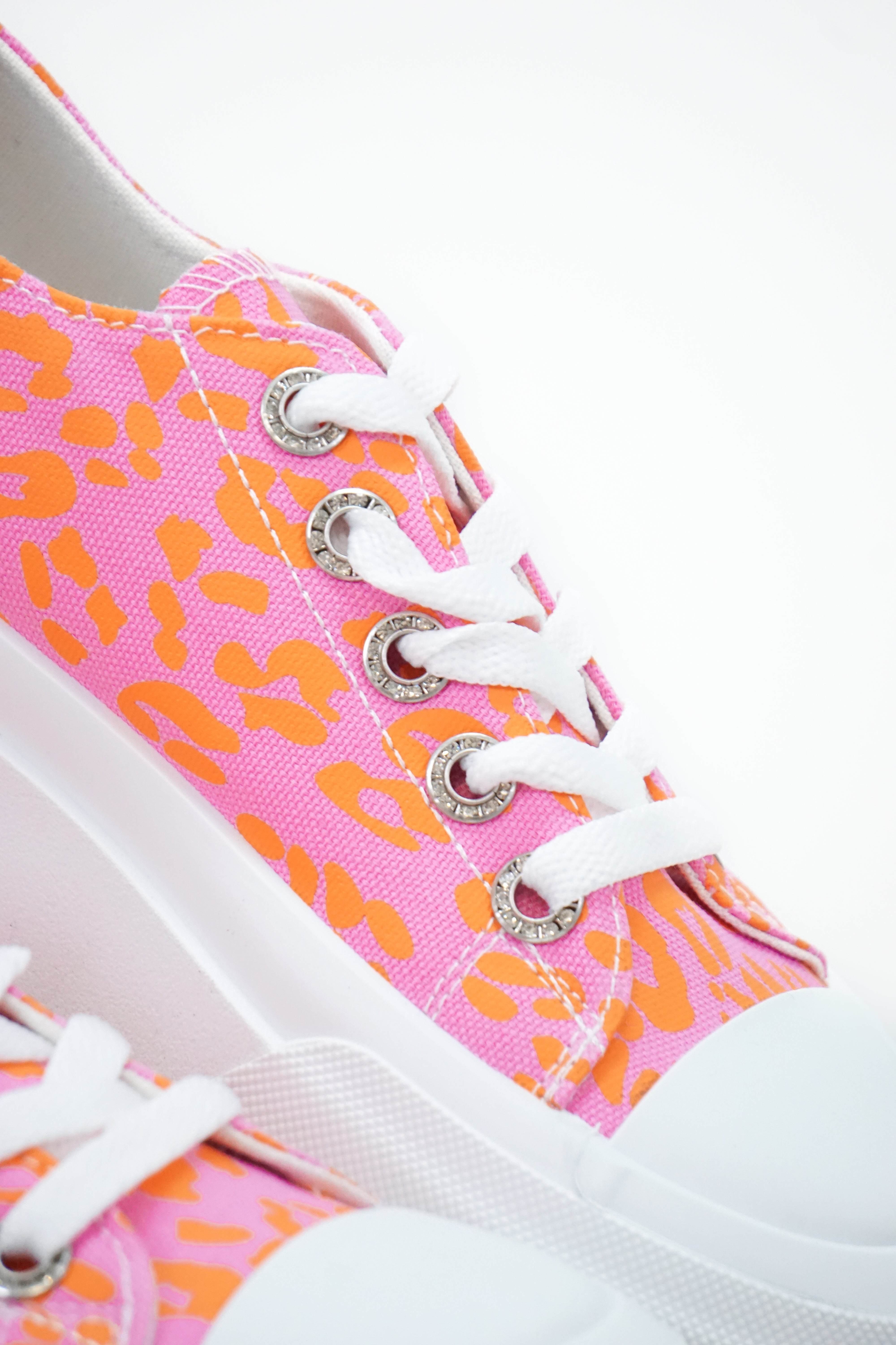 Sneaker mit Leo Print, candy pink/orange