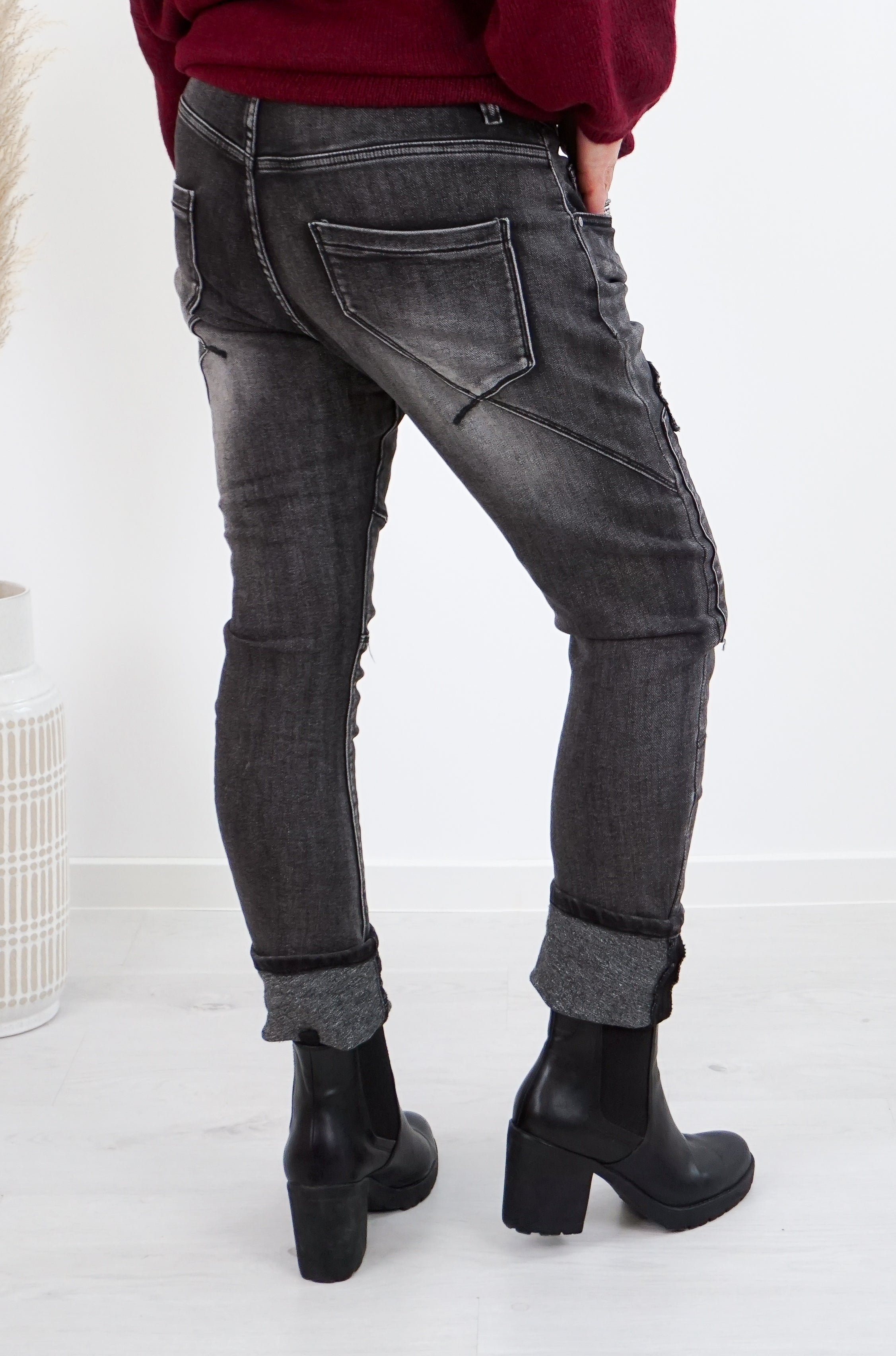 Sexy Woman Jeans mit Patches, grau