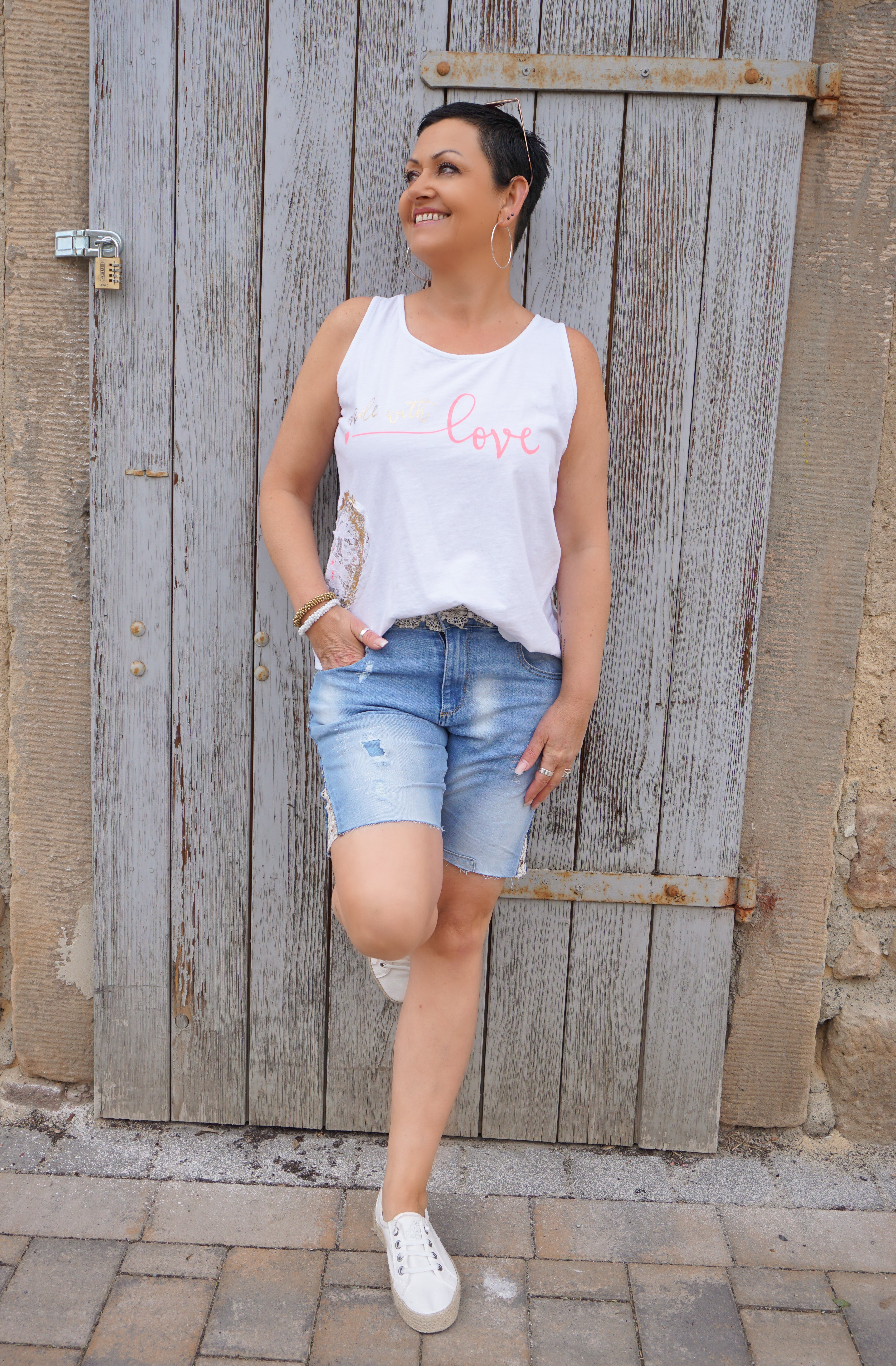 Top "made with love"