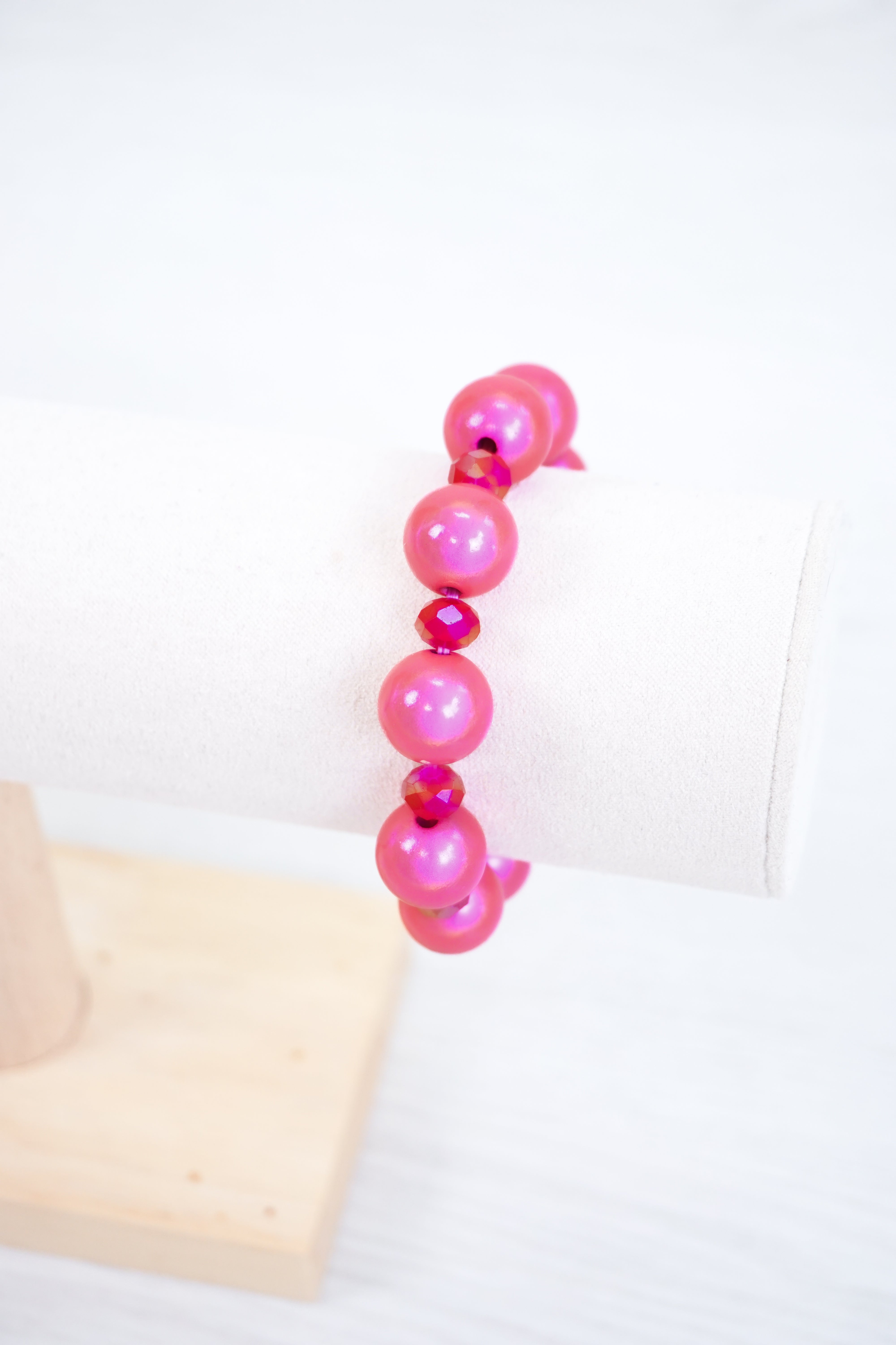 Leuchtendes Perlenarmband, neonpink