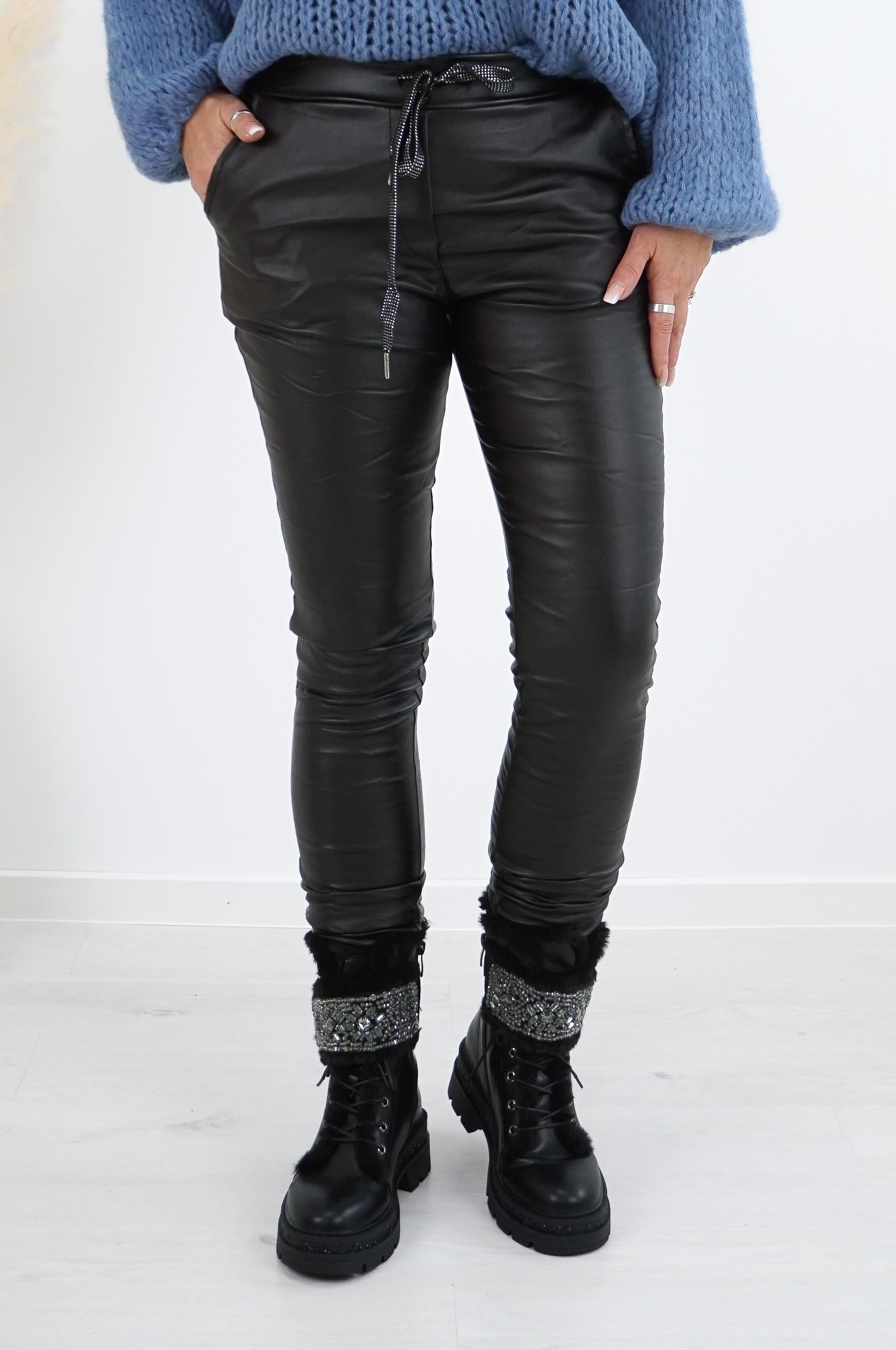 Lederimitat Jogpant „classy“, schwarz