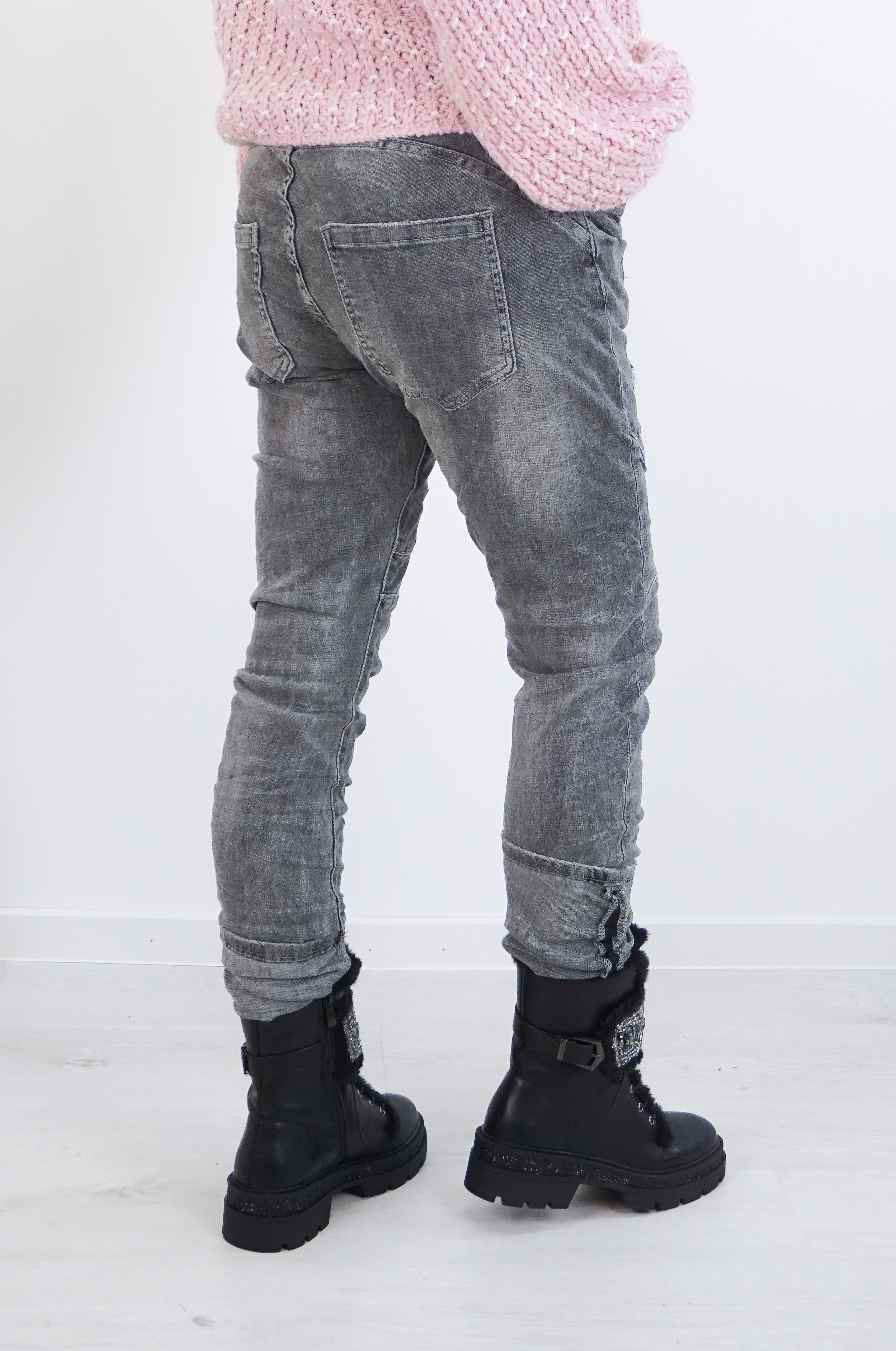 Sexy Woman Jeans im used Look