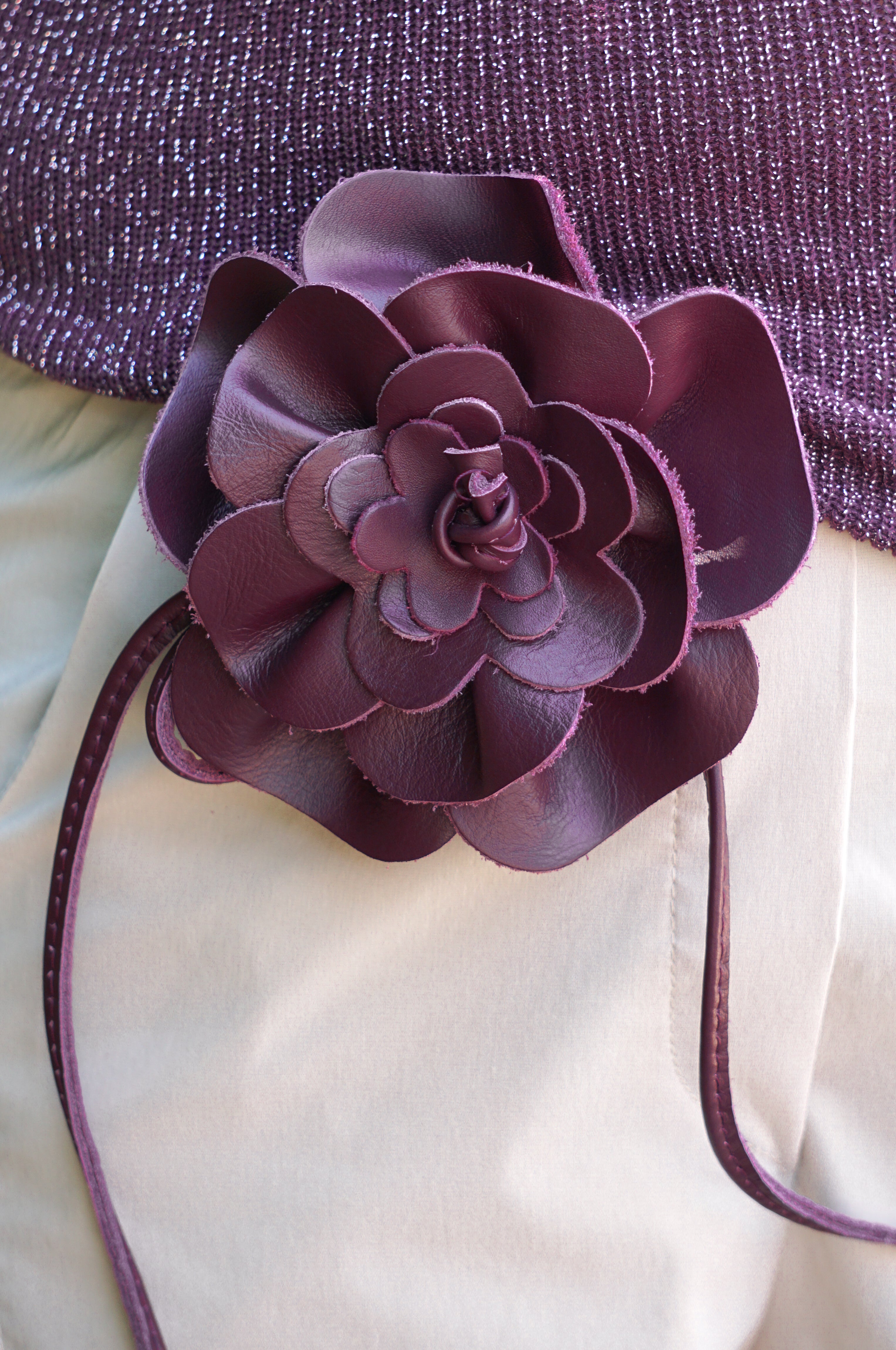 Bindegürtel "Flower", aubergine