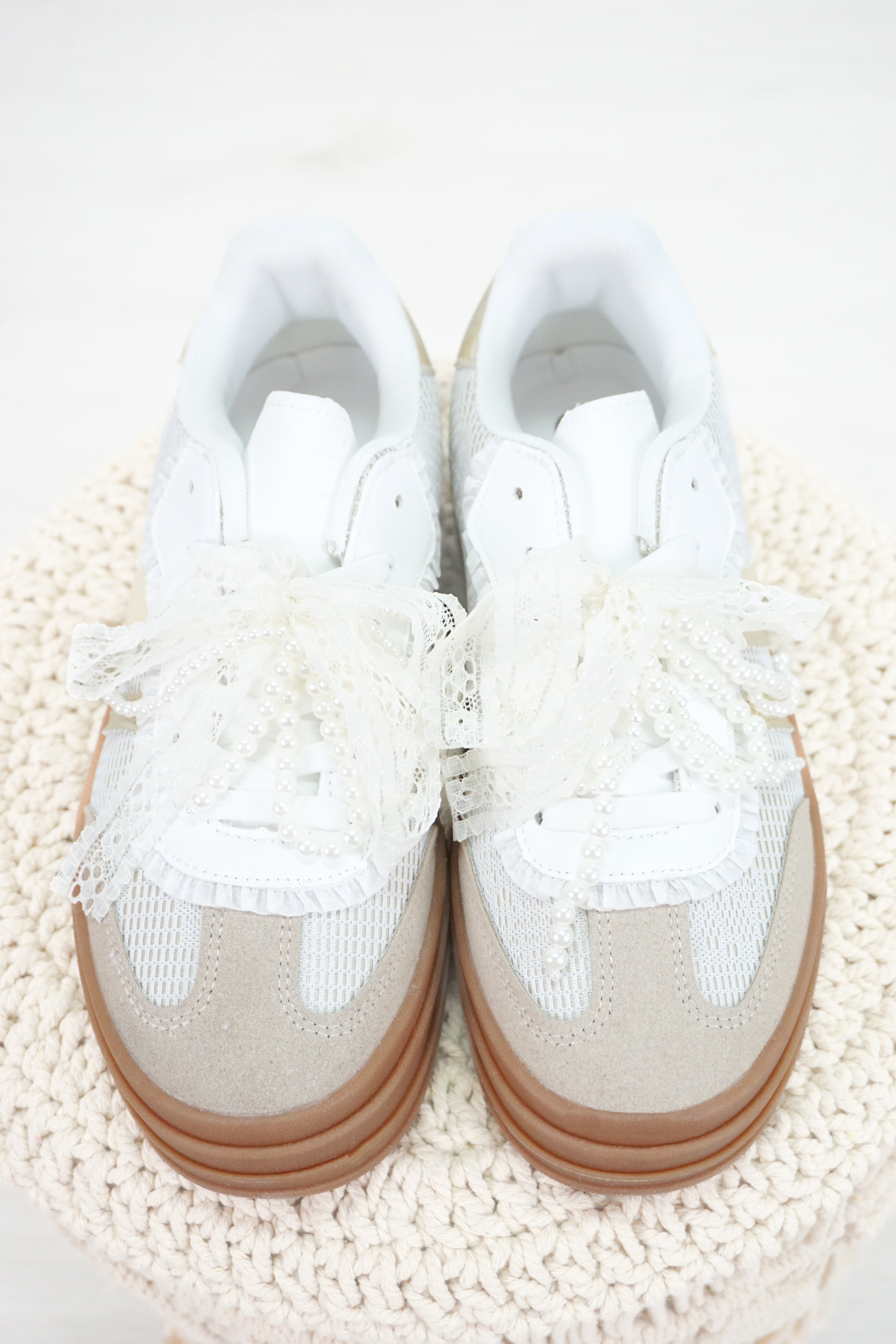 Sneaker "romantic", gold