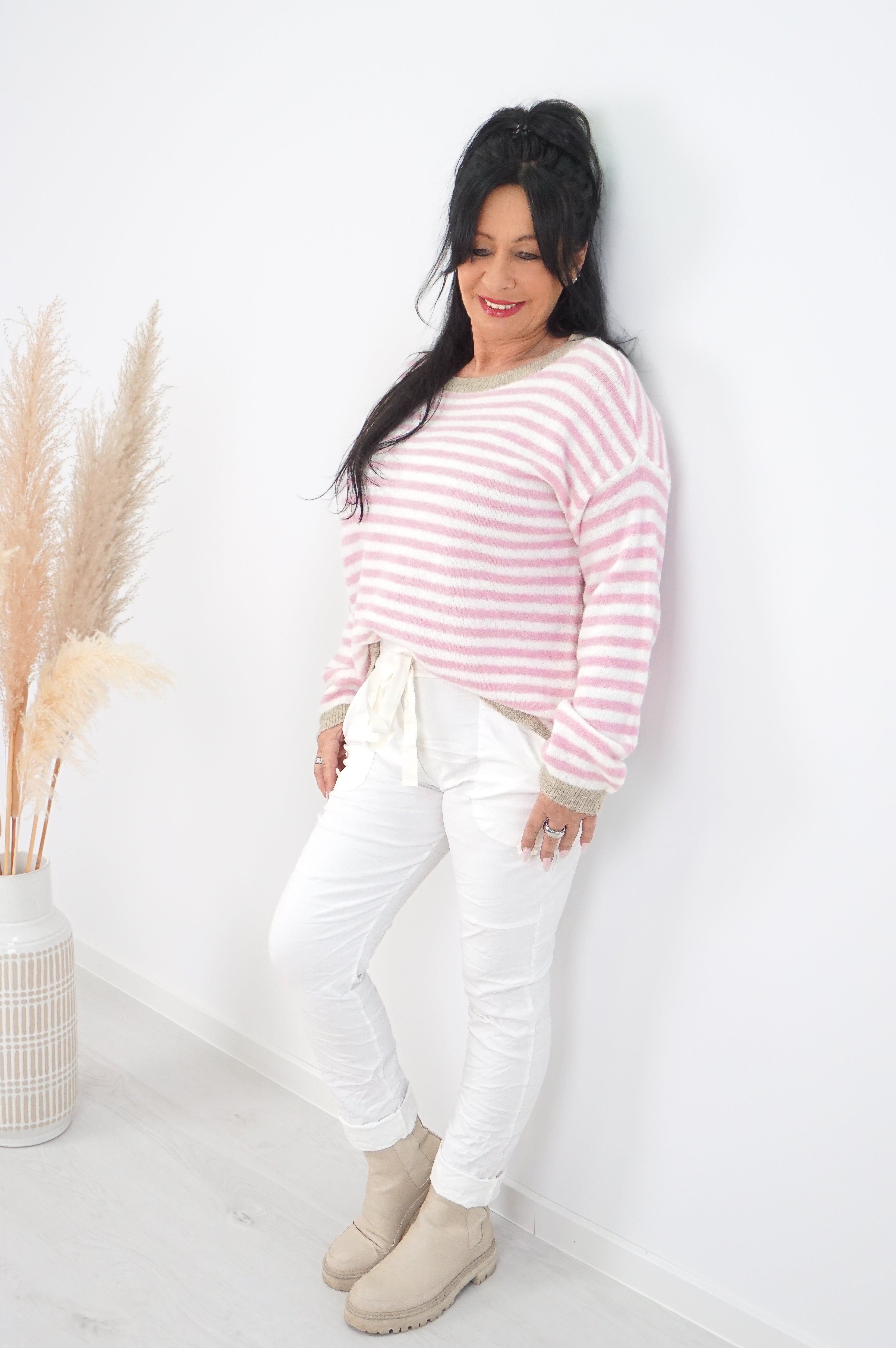 Strickpulli mit Streifen, Off white/rosa