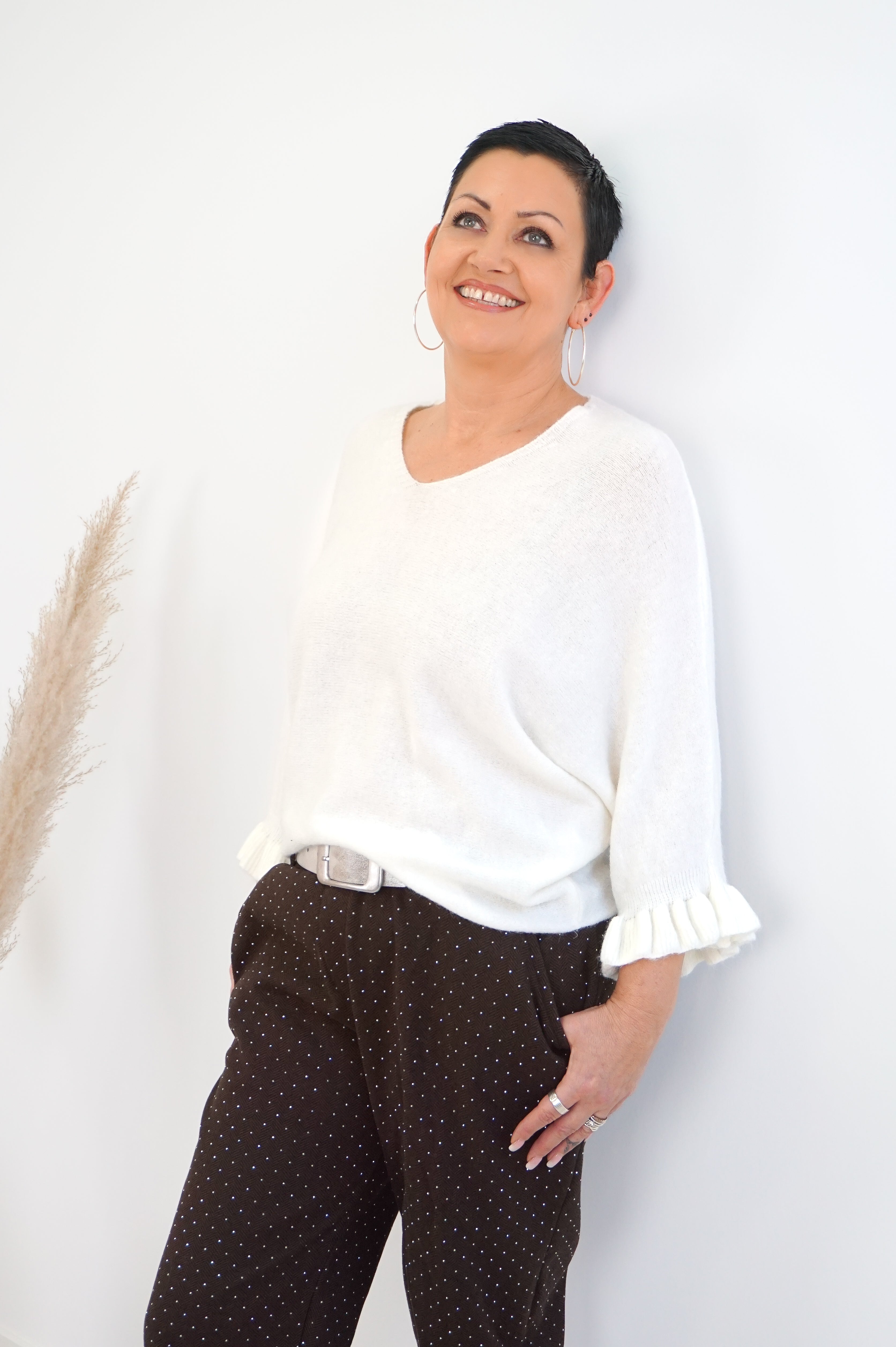 Strickpulli mit überschnitten Ärmeln, Off white