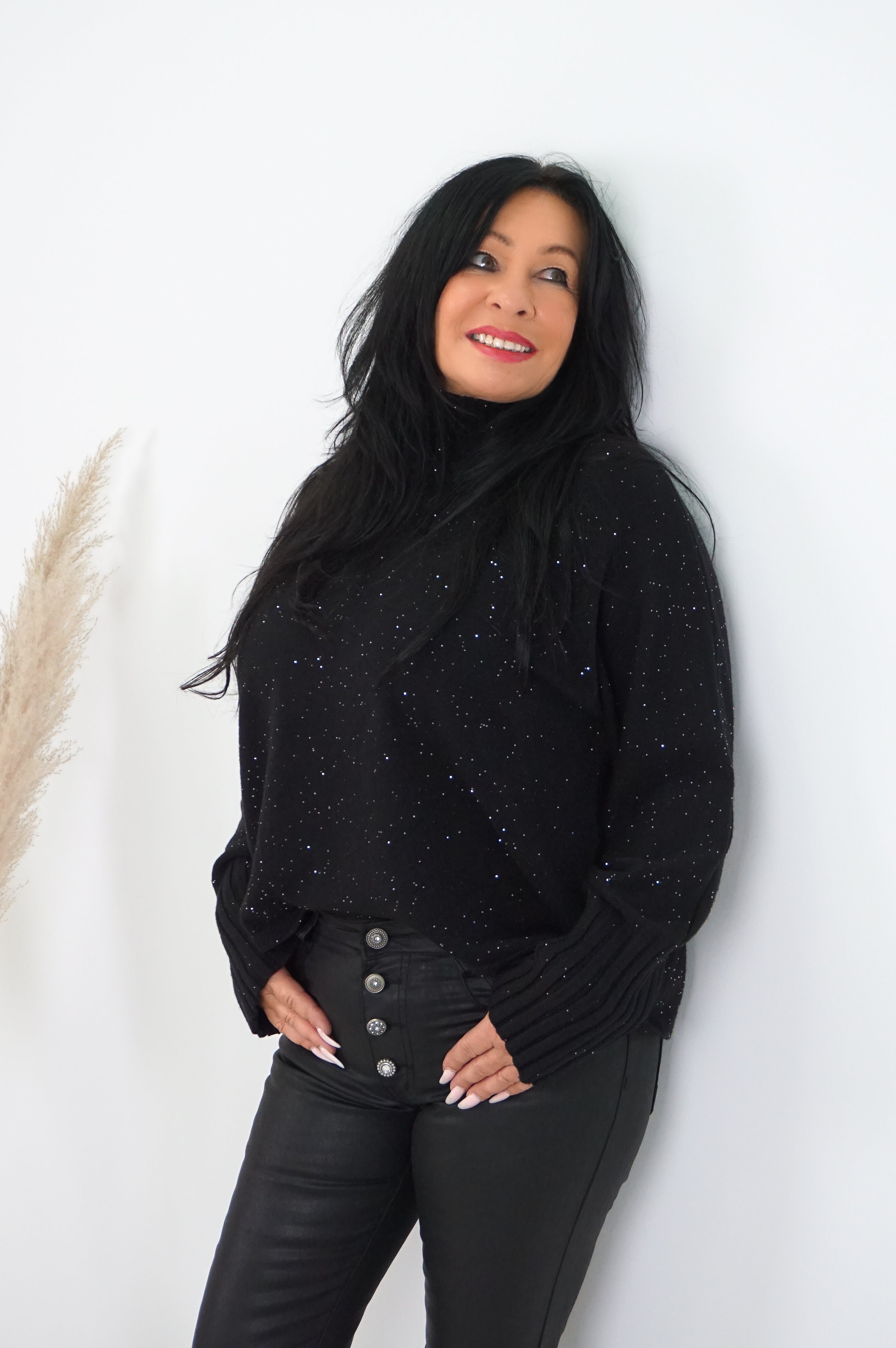 Feinstrickpulli mit Stehkragen „sparkle“, schwarz