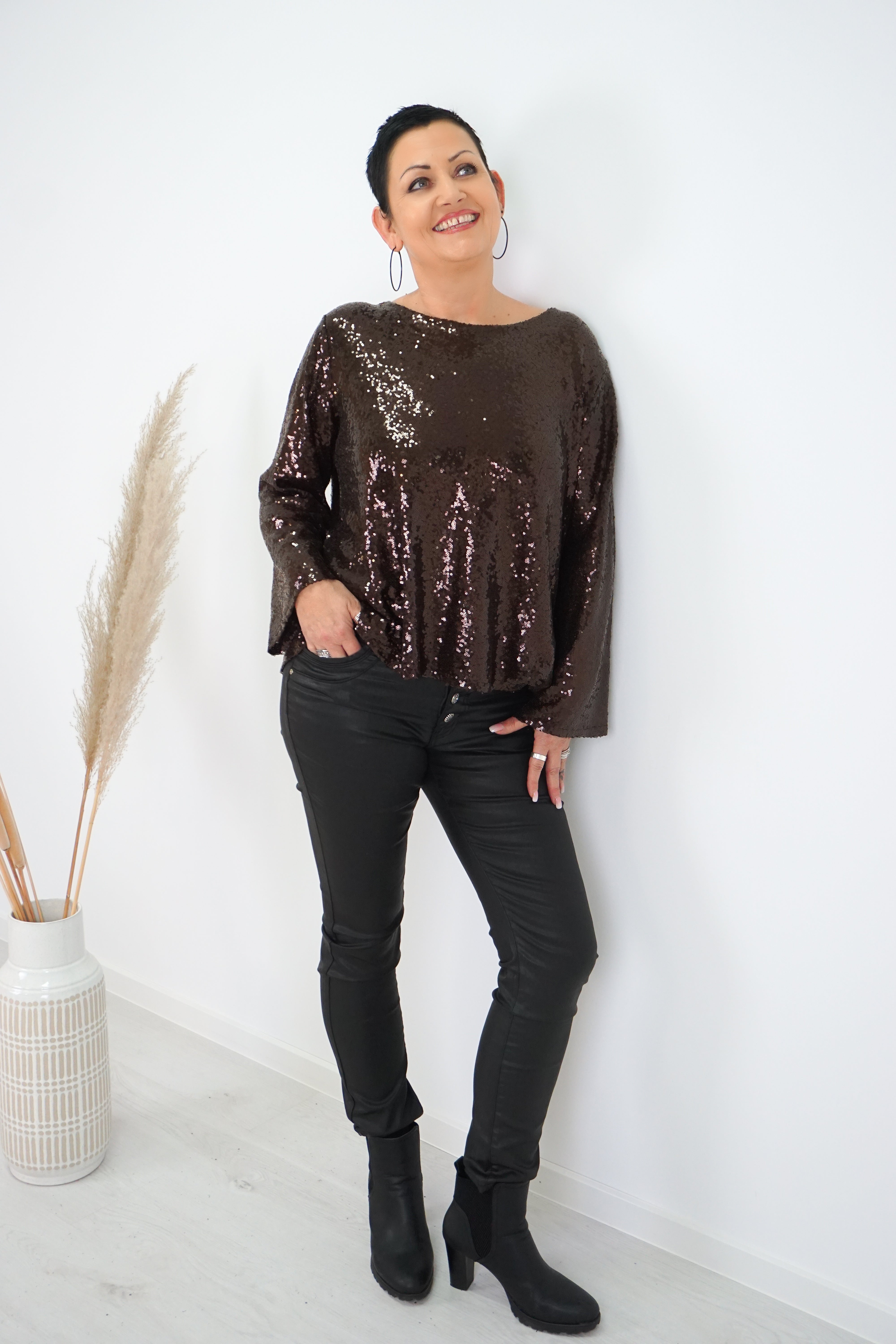 Bluse mit Pailletten und Schleife, schokobraun