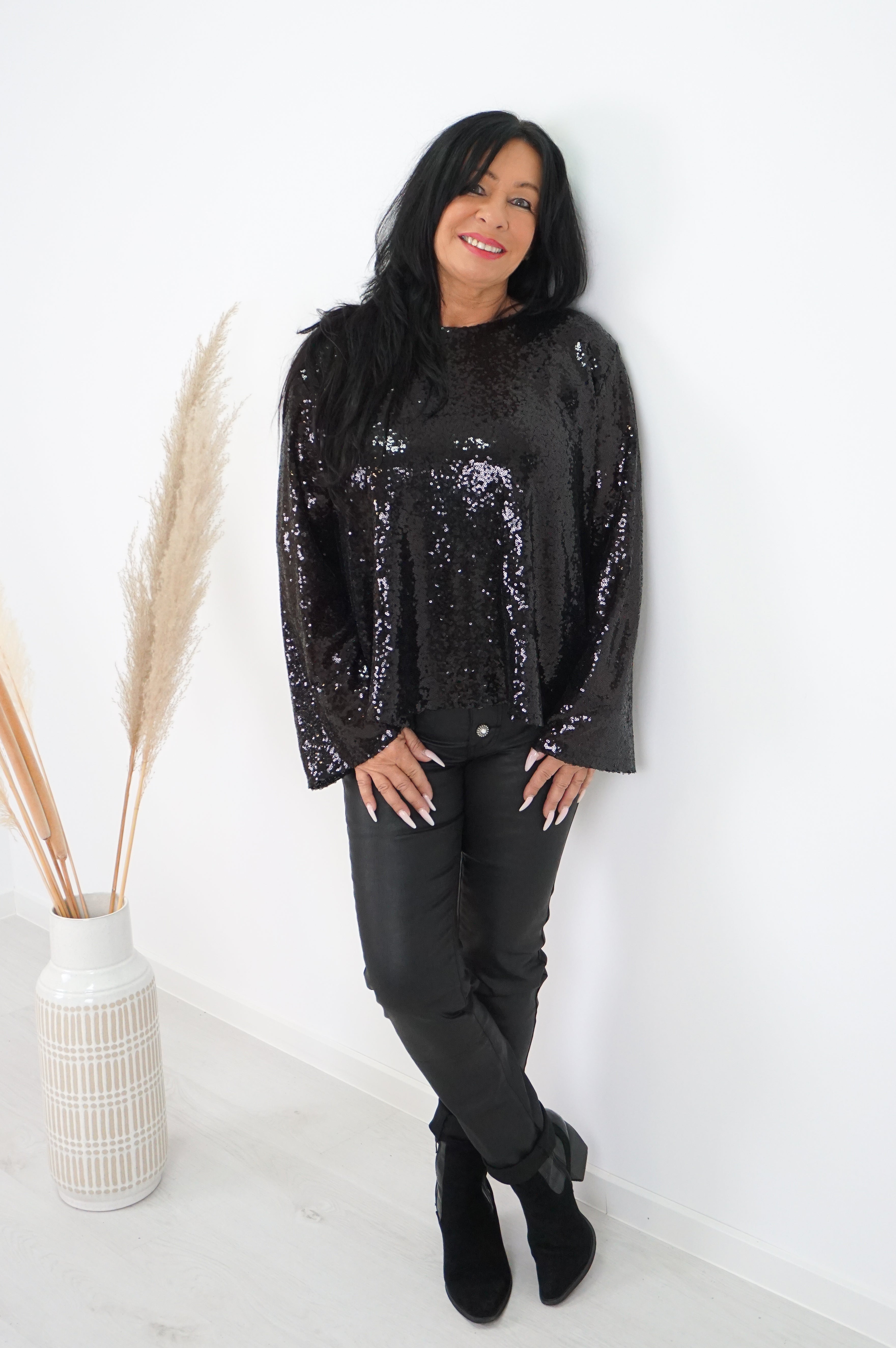 Bluse mit Pailletten und Schleife, schwarz