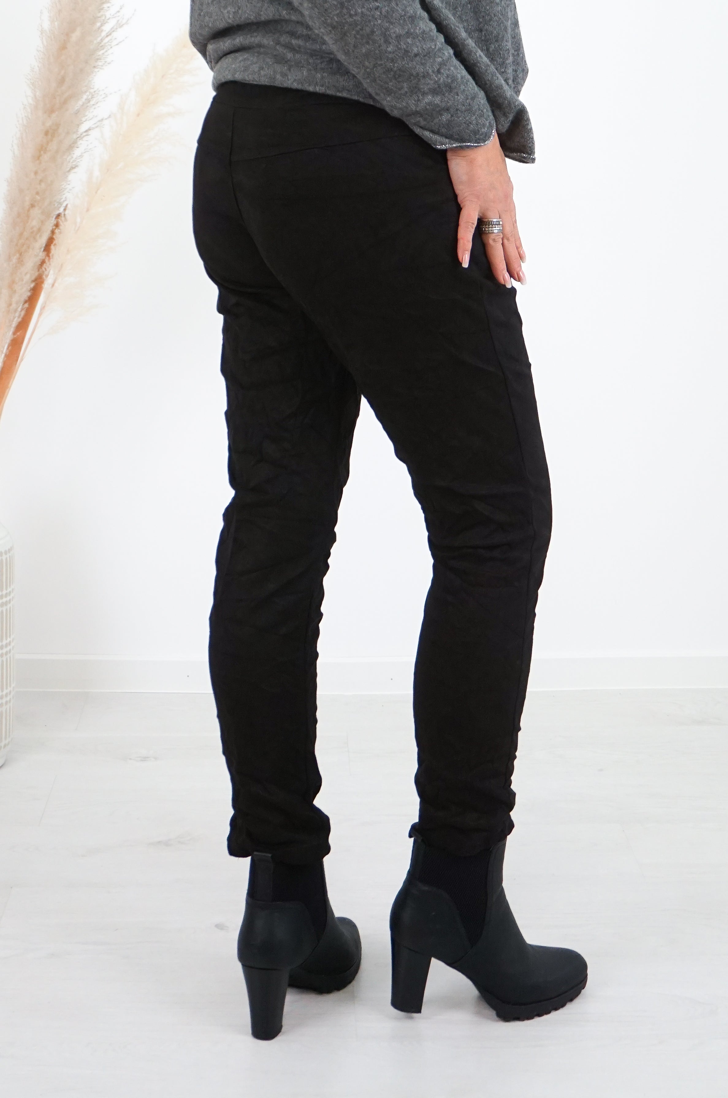 Wildlederimitat Jogpant, schwarz