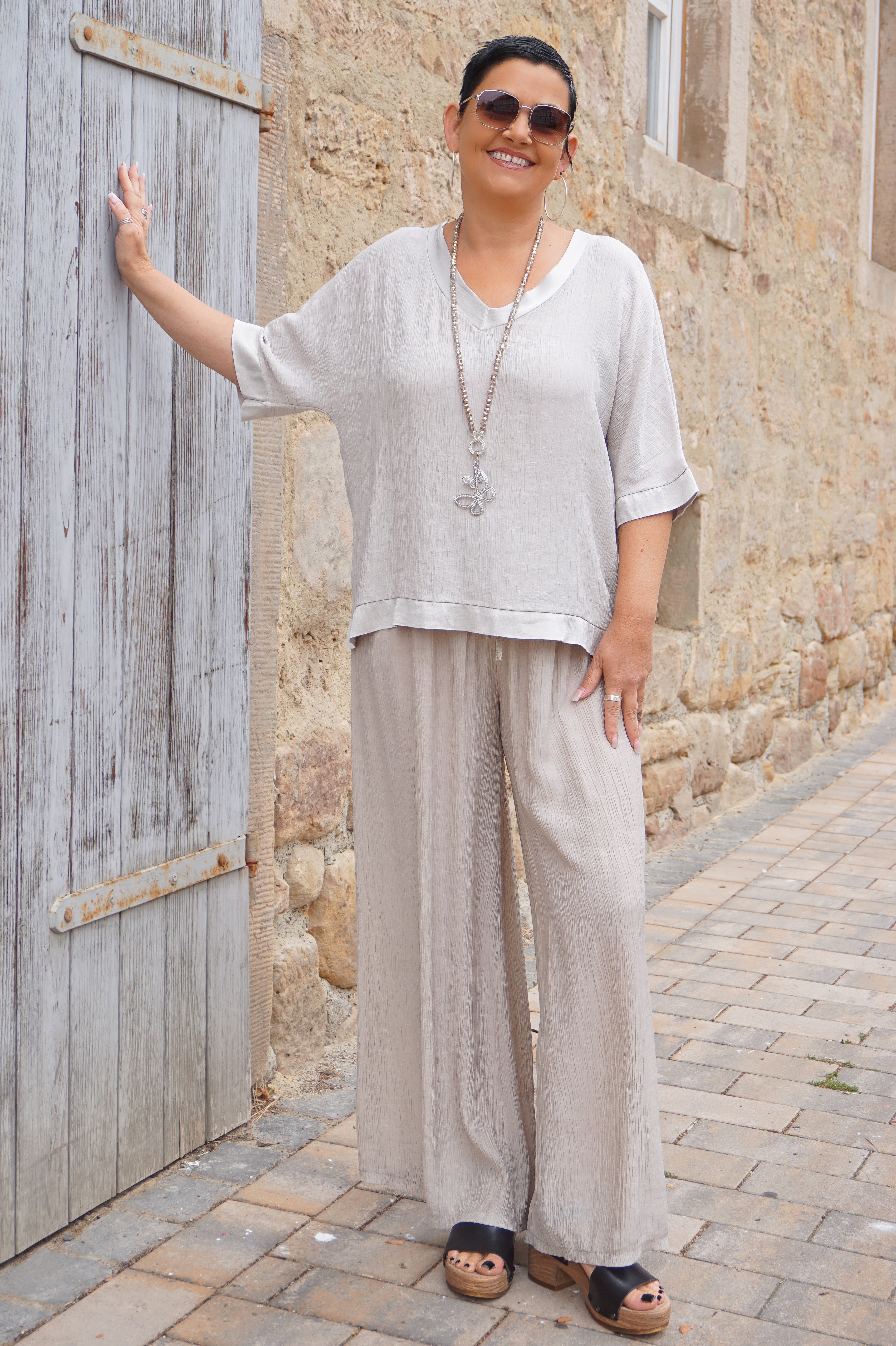 Zweiteiler Marlene Hose in crinkle Optik, beige/grau