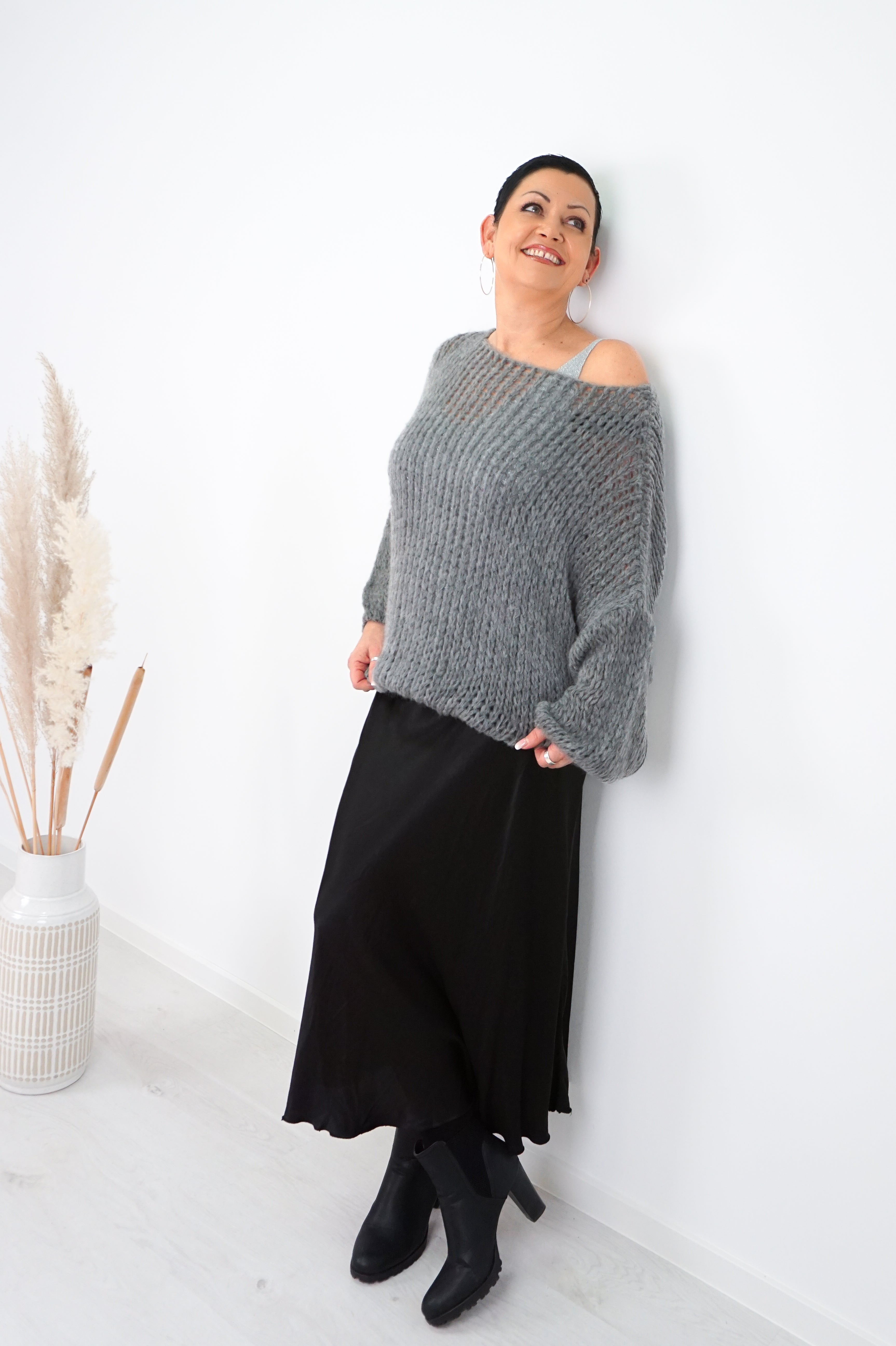 Grober Basic Strickpulli, grau