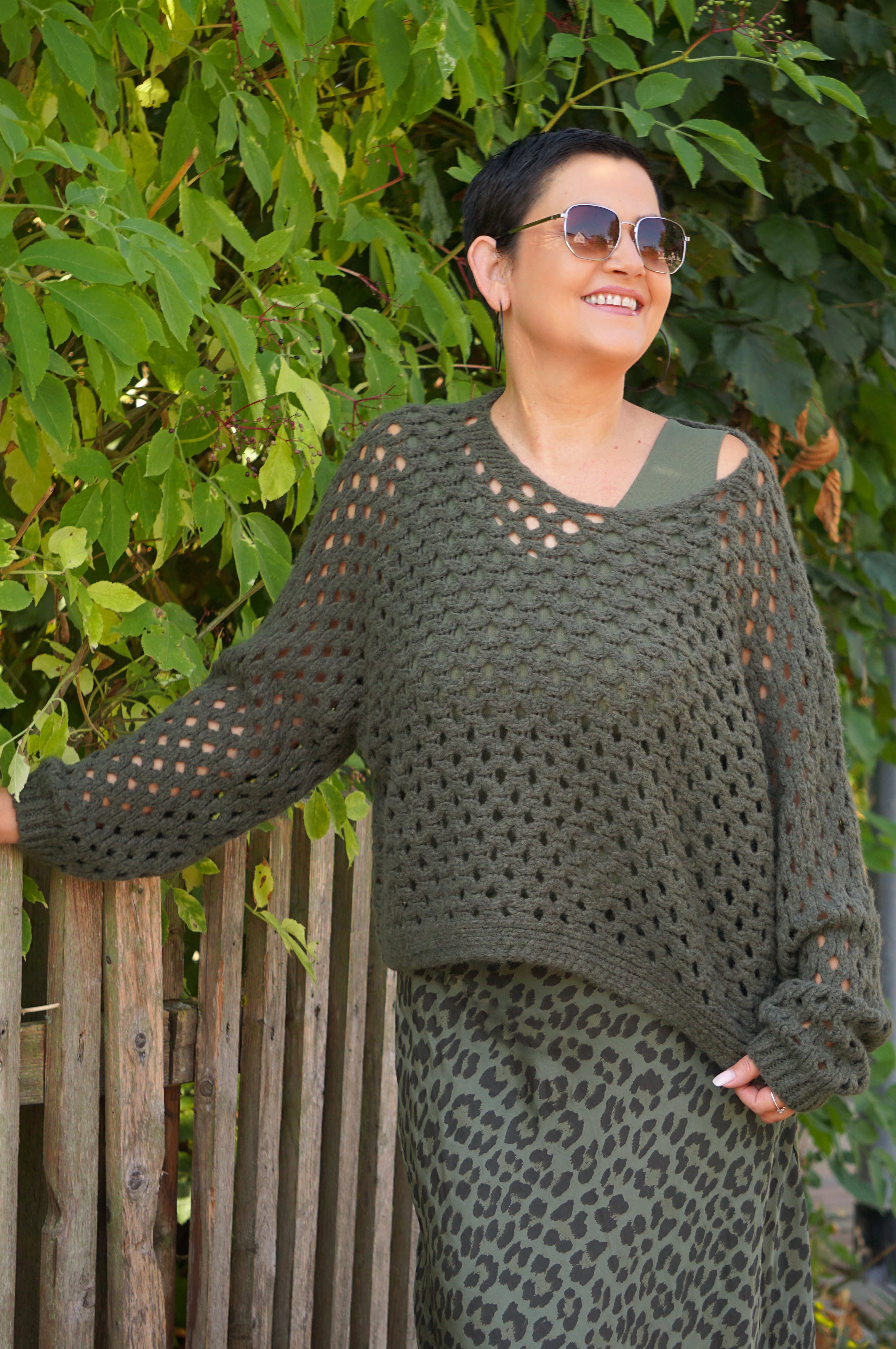 Lochstrickpulli, khaki