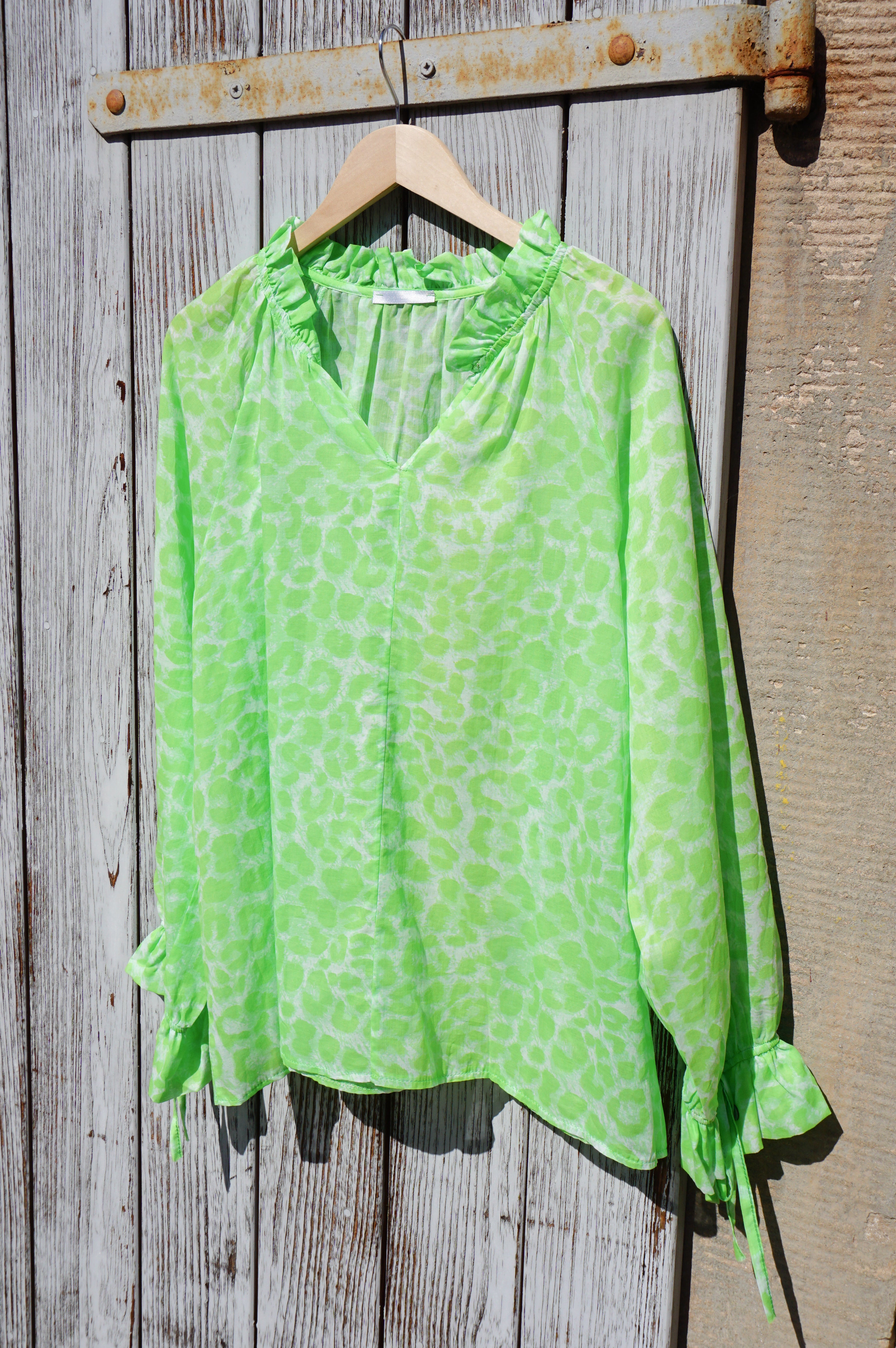 Leichte Bluse mit Leo Print, apfelgrün