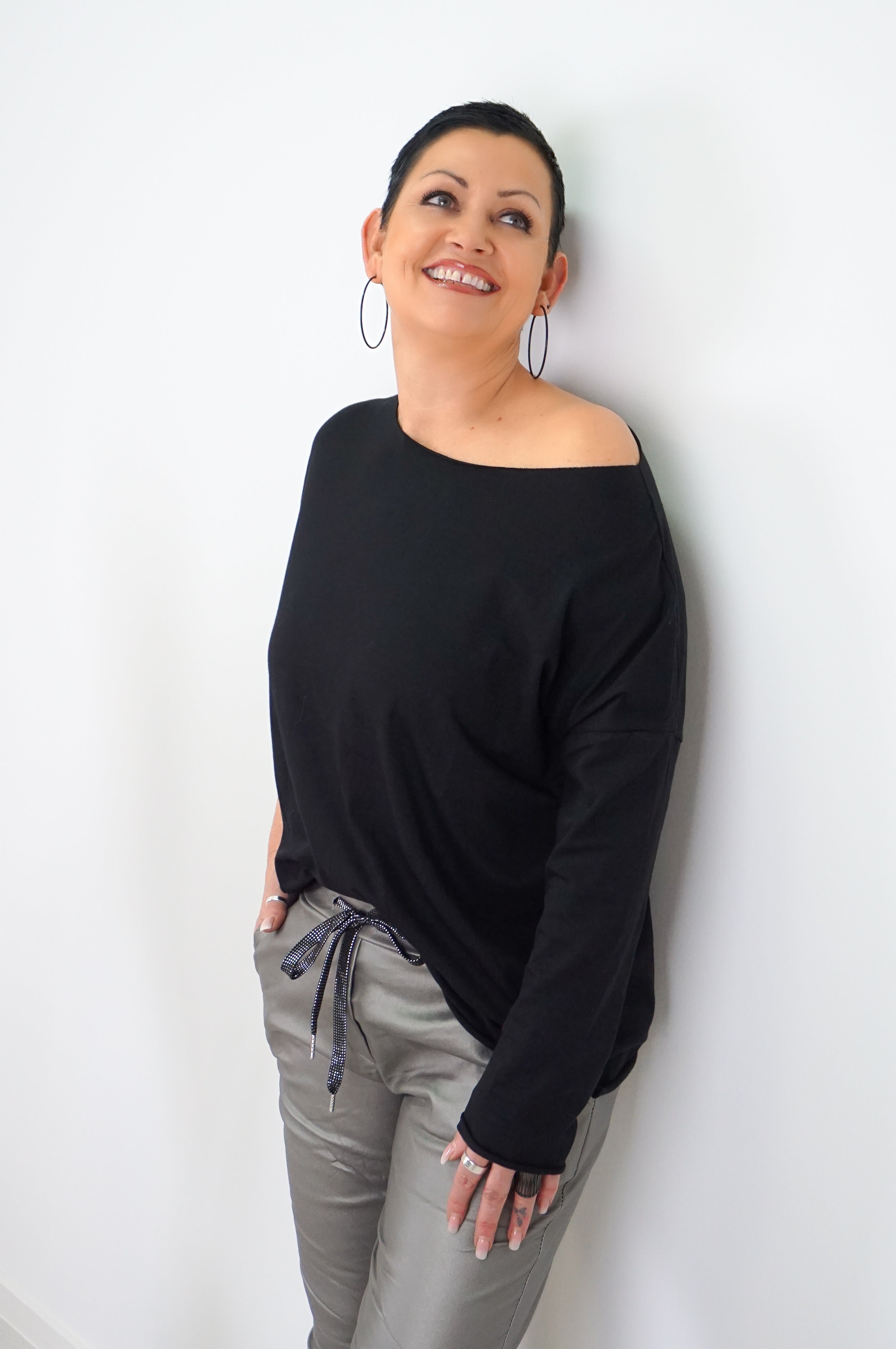 Basic Langarmshirt, schwarz