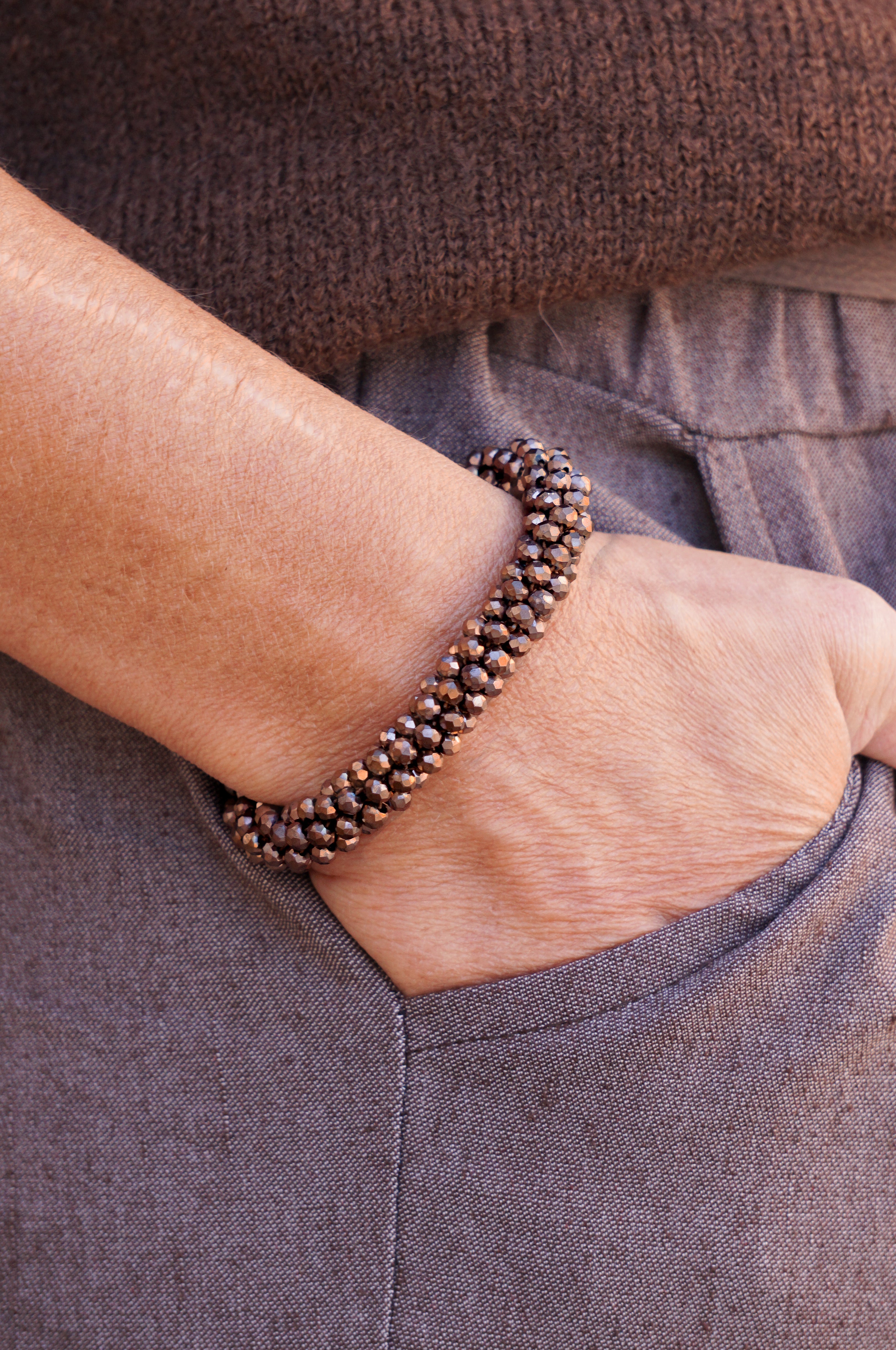 Perlenarmband, schokobraun (kalt)