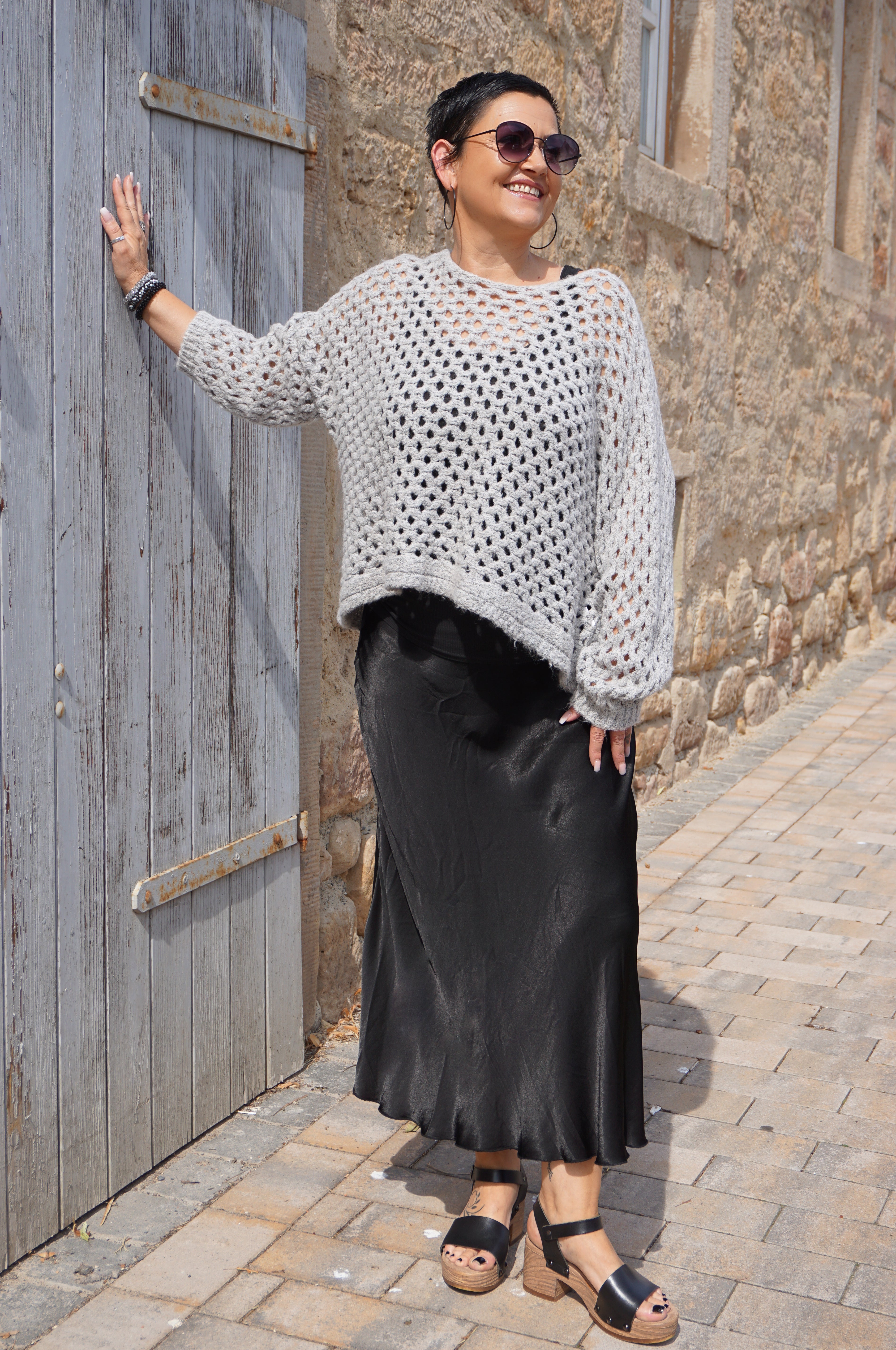 Lochstrickpulli, grau