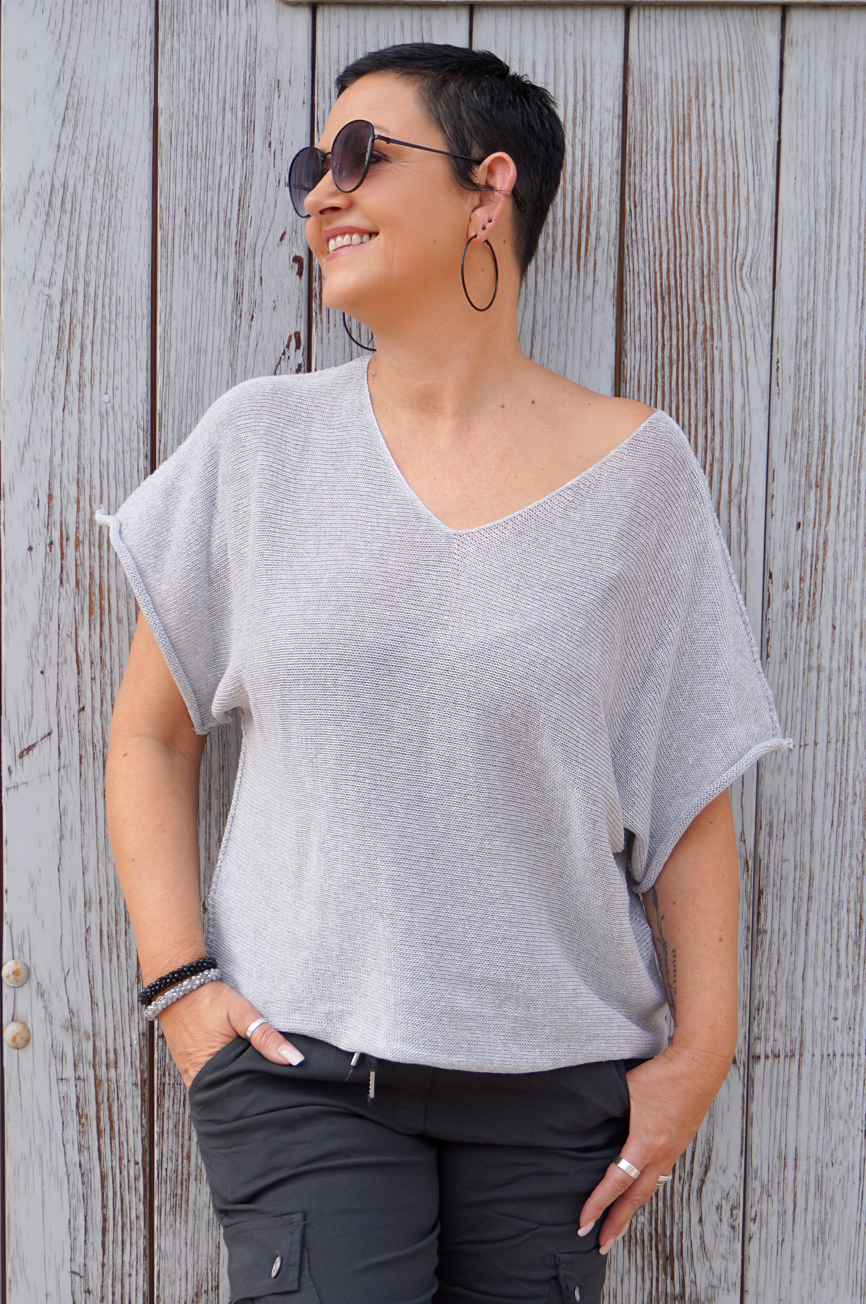 Leichtes kurzarm Häkelshirt, grau