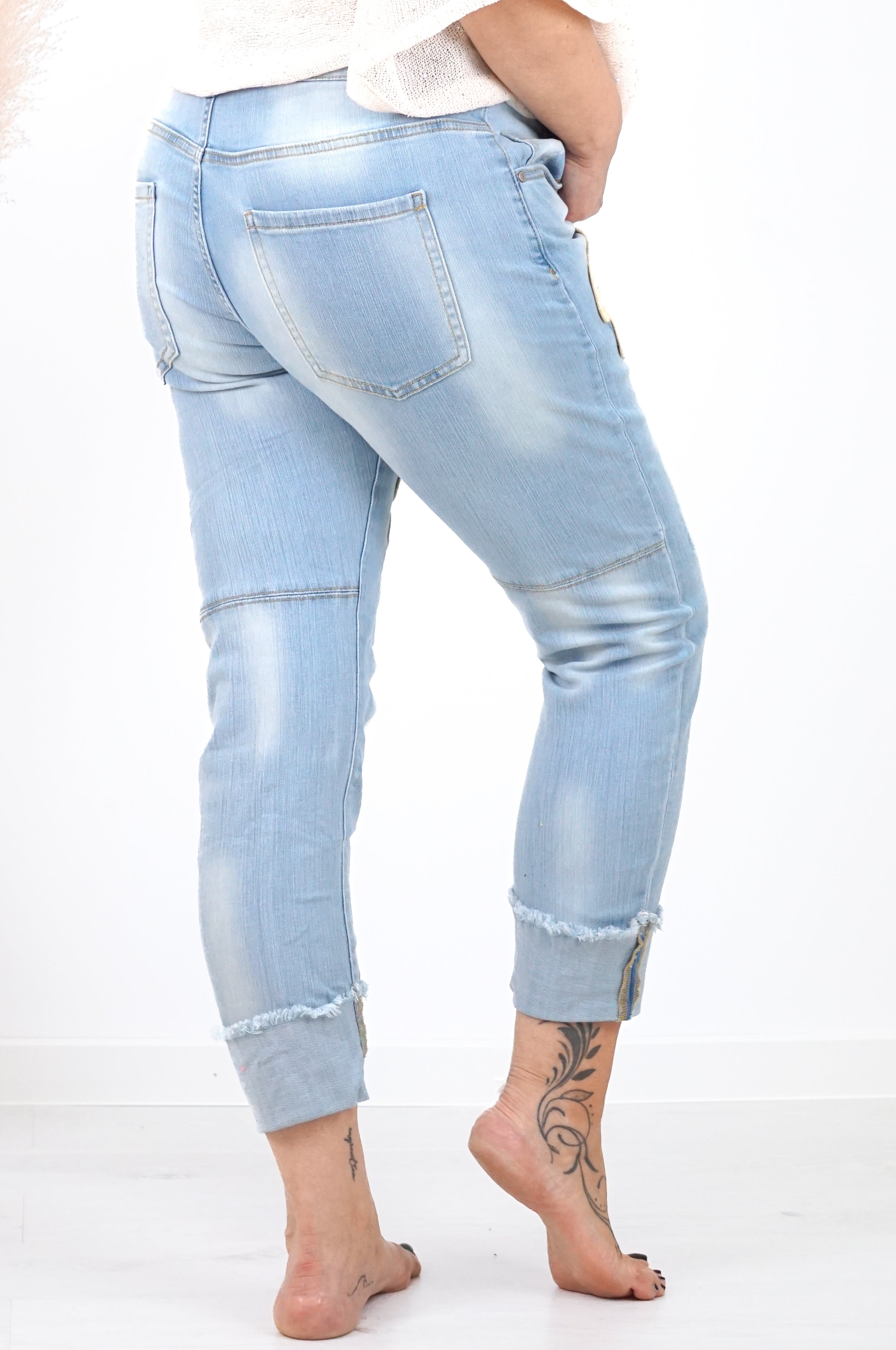 Sexy Woman Jeans mit Häkeldetails