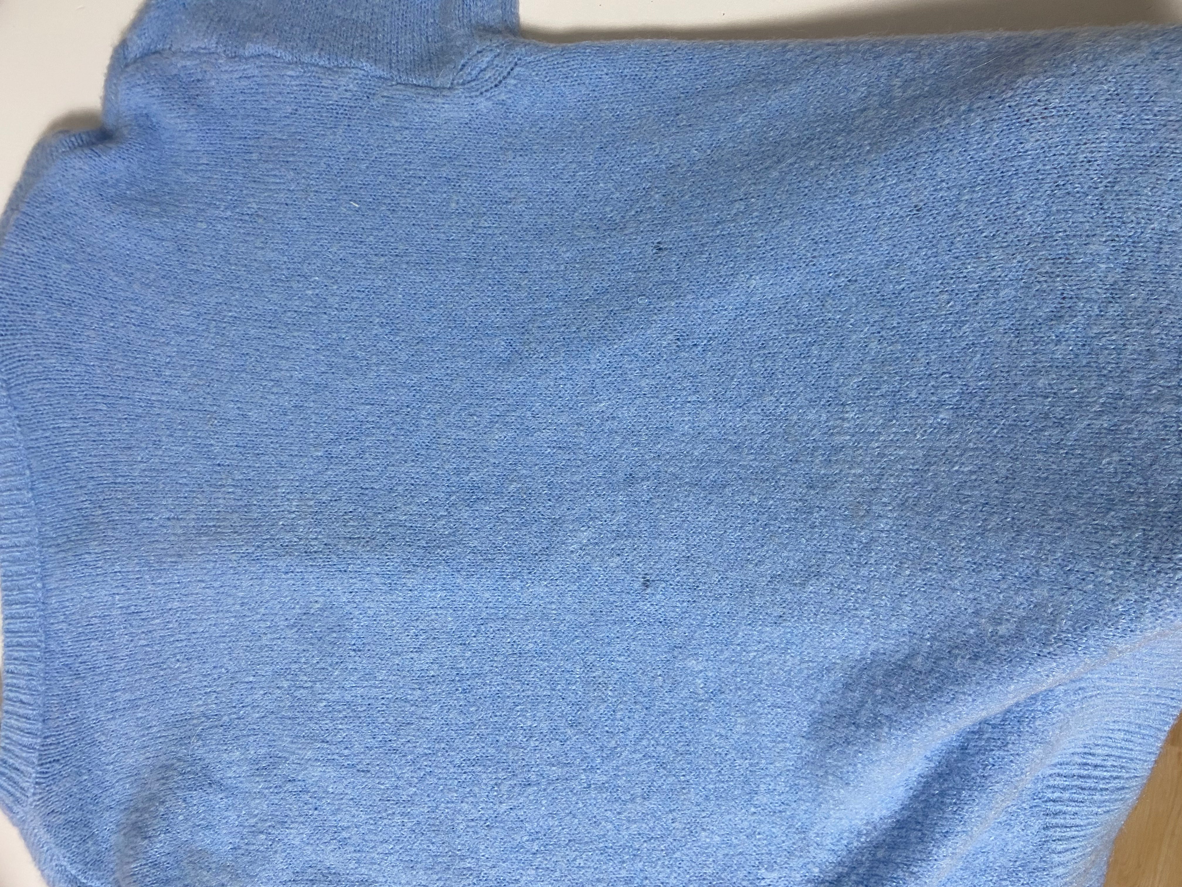 Zweite Wahl - Kurze Strickjacke, hellblau - Vom Umtausch ausgeschlossen