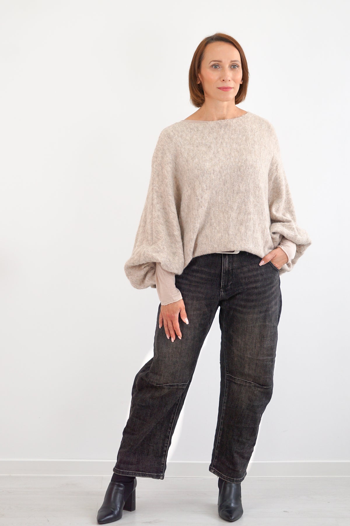 Sexy Woman Barrel Jeans