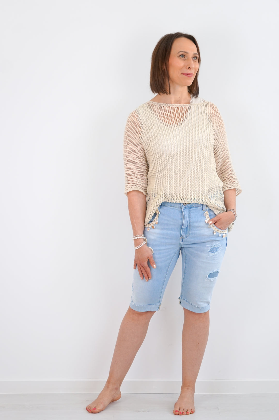 Sexy Woman Jeans-Shorts mit Häkelblume