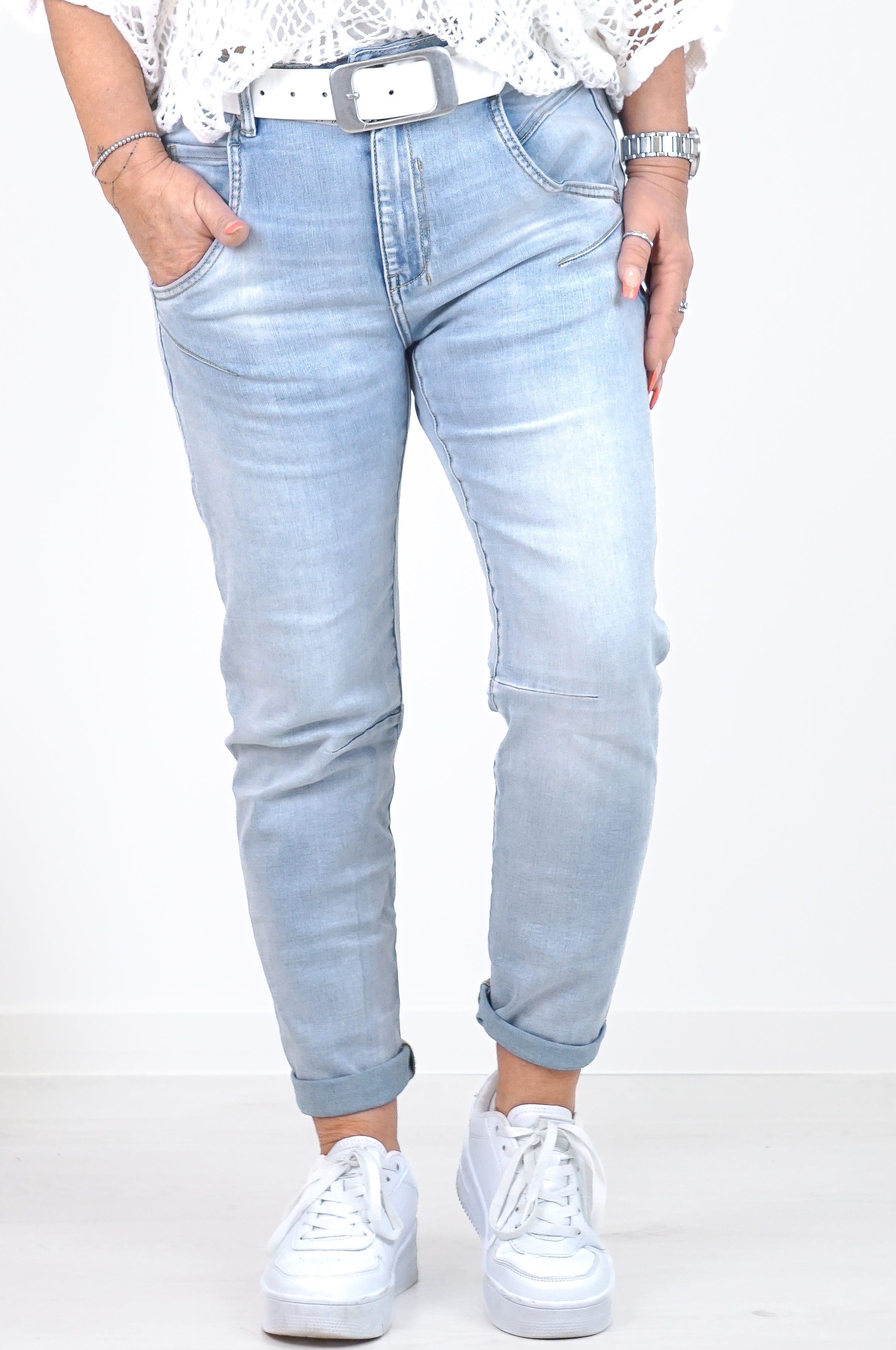 Sexy Woman Jeans in heller Waschung