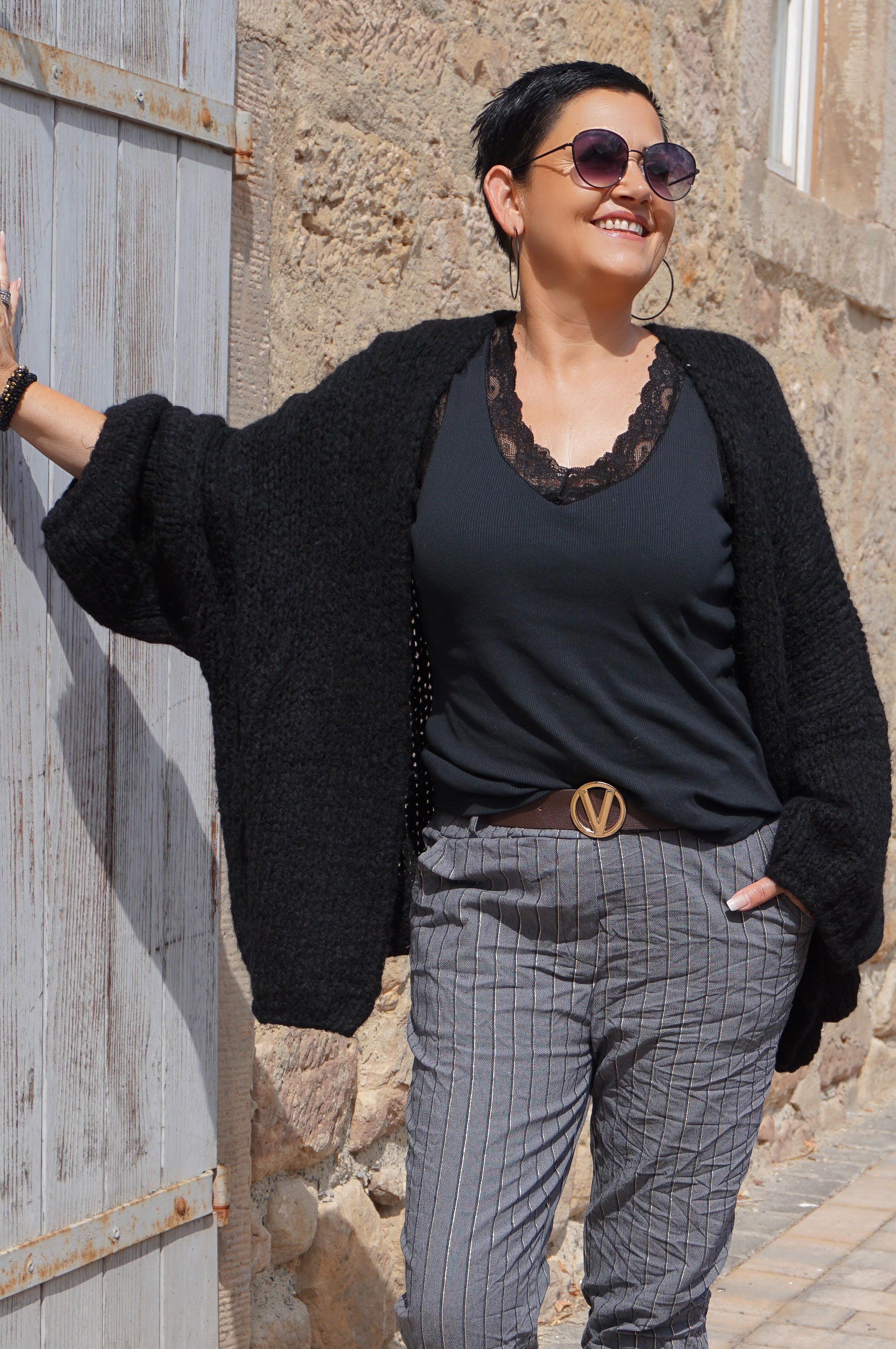 Basic Grobe Strickjacke mit offenem Fall, schwarz