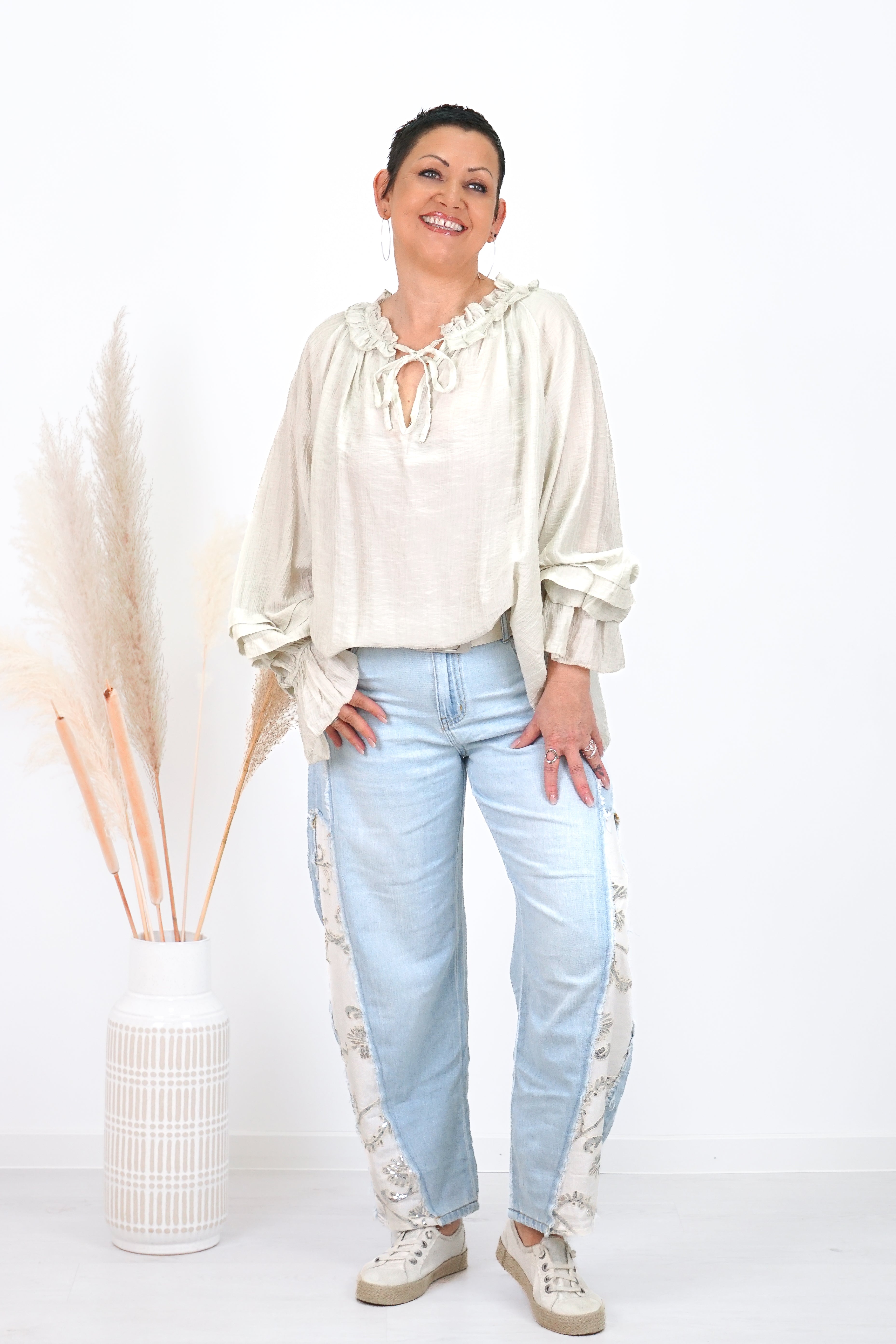 Leichte Bluse mit weiten Ärmeln, beige