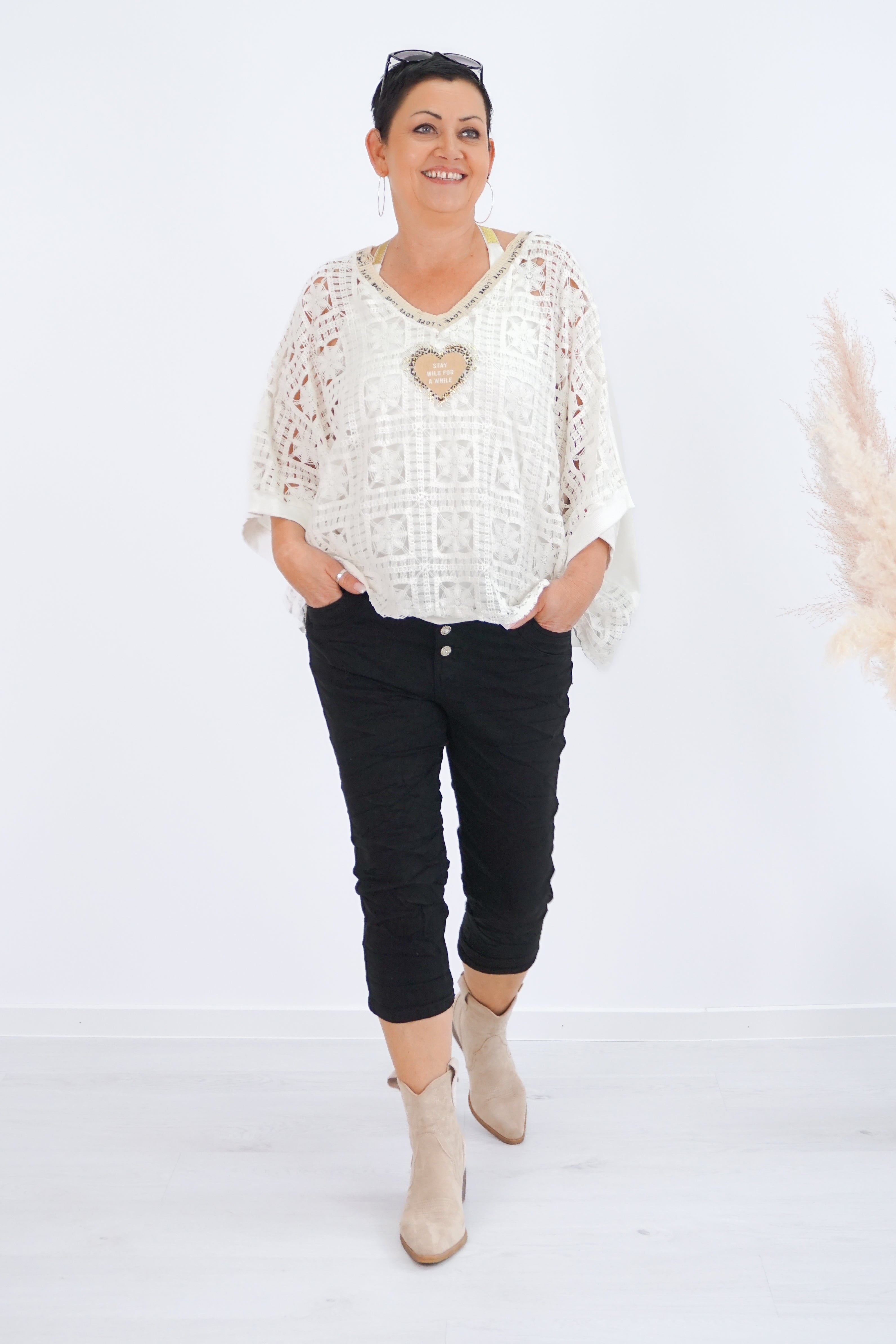 Basic Jewelly Caprijeans, schwarz