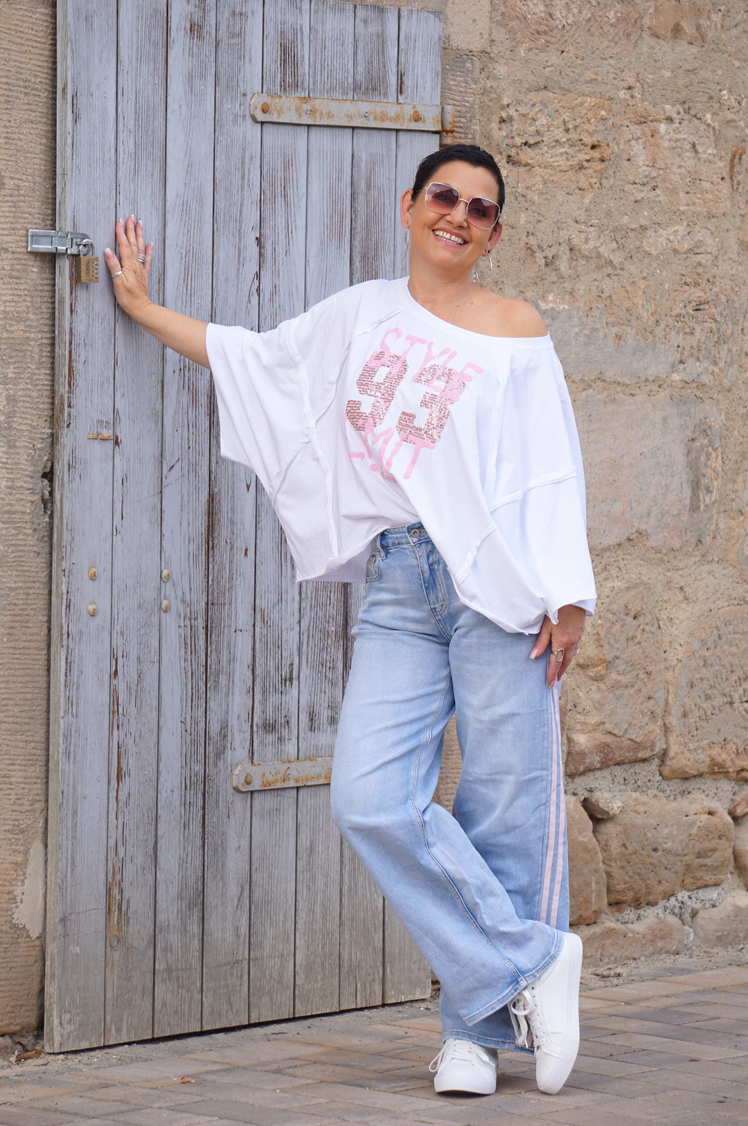 Sexy Woman straight Jeans mit rosa Streifen