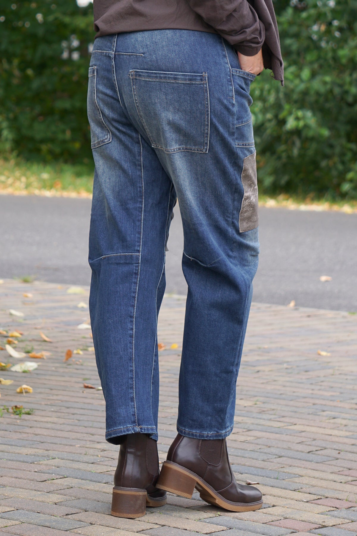Sexy Woman Barrel Jeans Patches