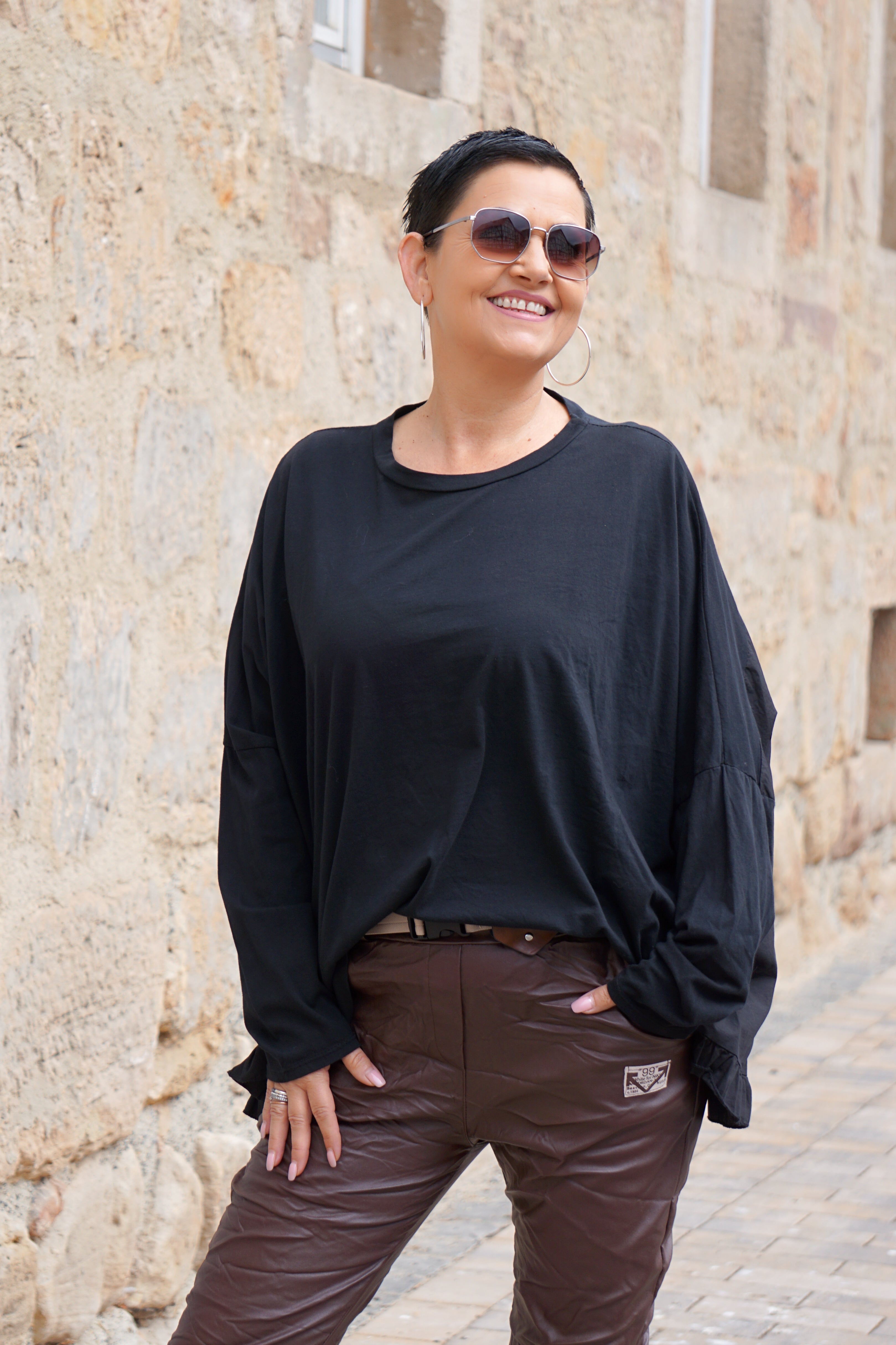 Blusenshirt mit Rüschen, schwarz